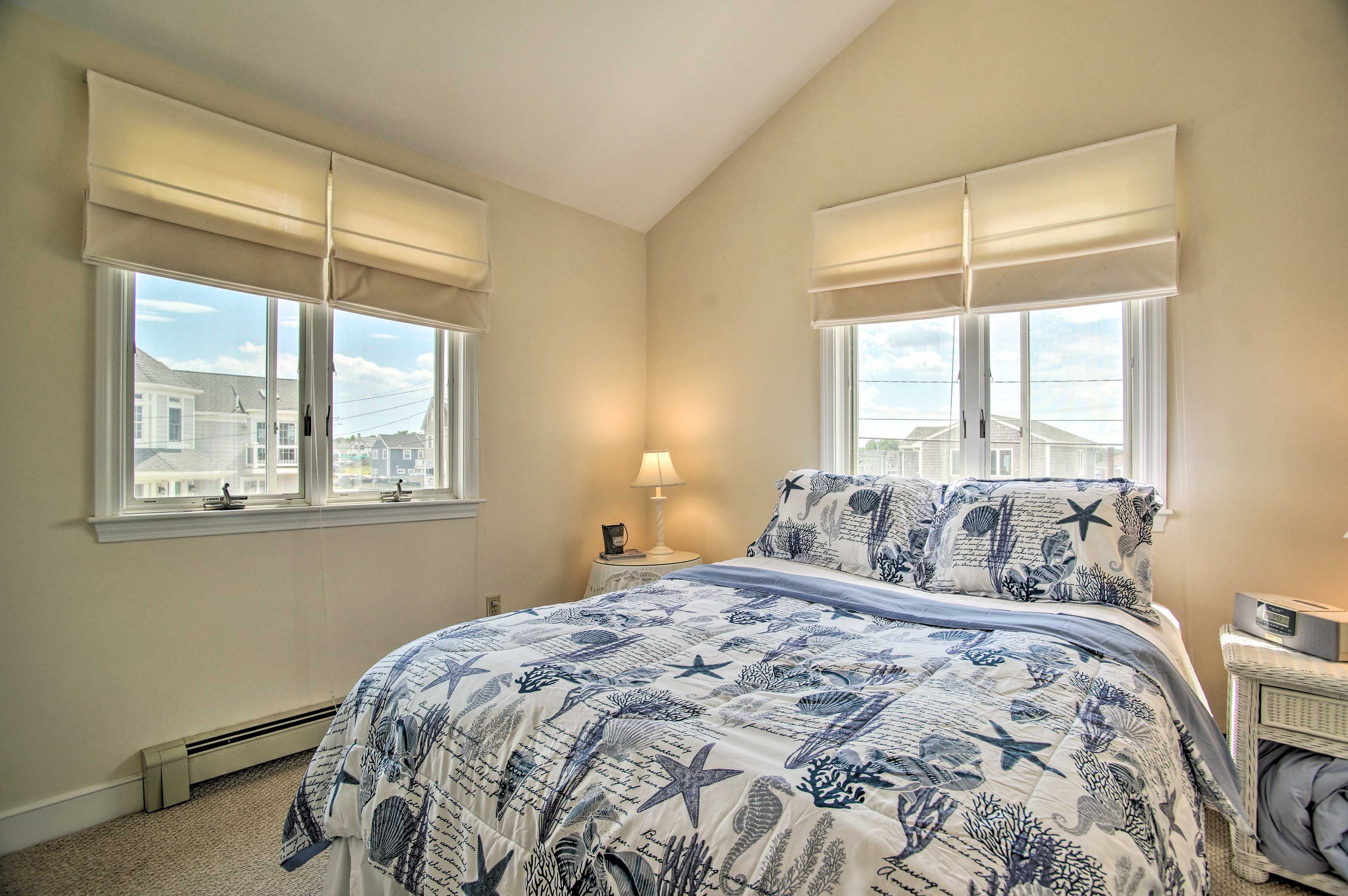 Bedroom 2 | Queen Bed | 2nd Floor