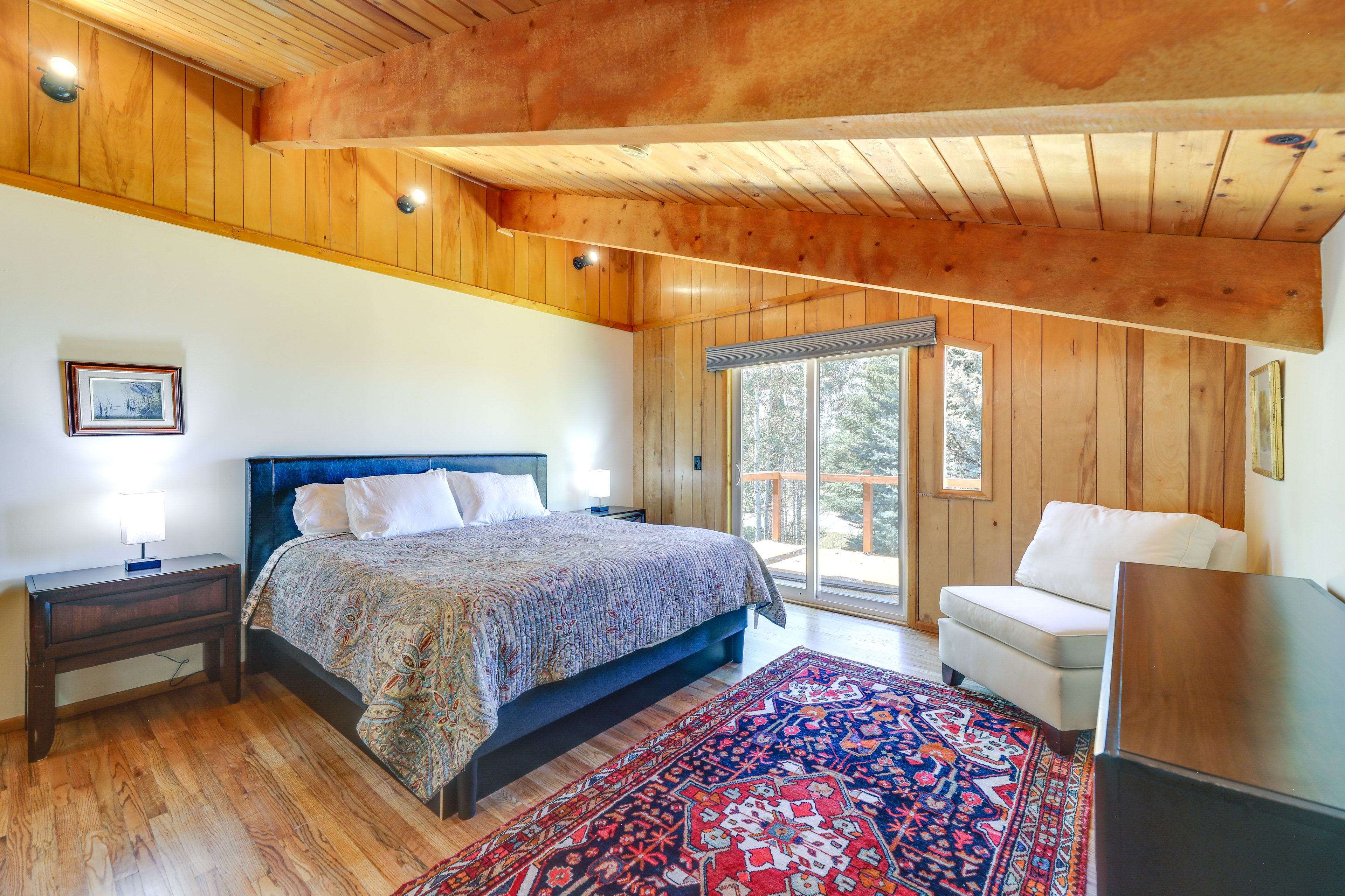 Bedroom 1 | King Bed | 2nd Floor