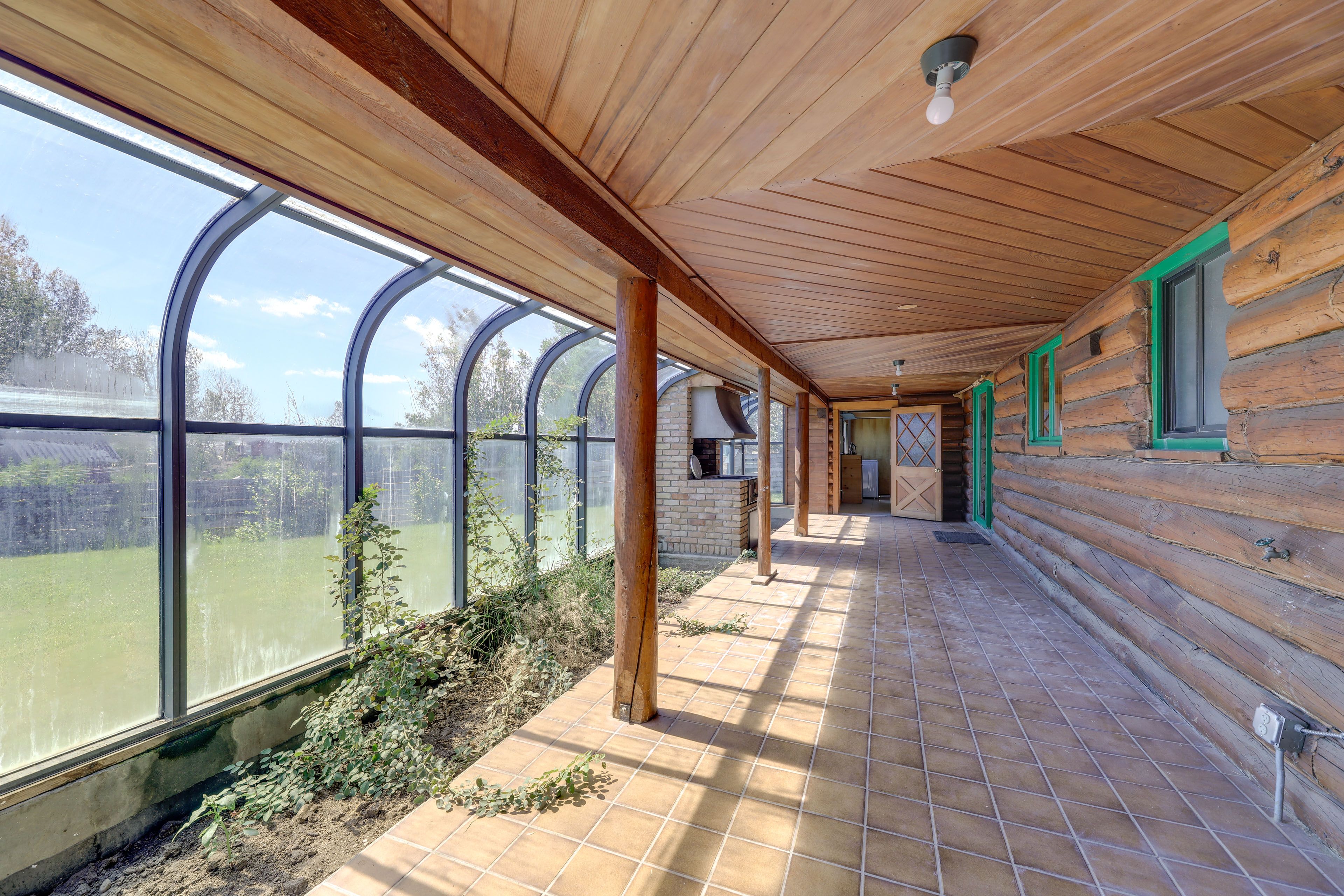 Hallway | Walkway