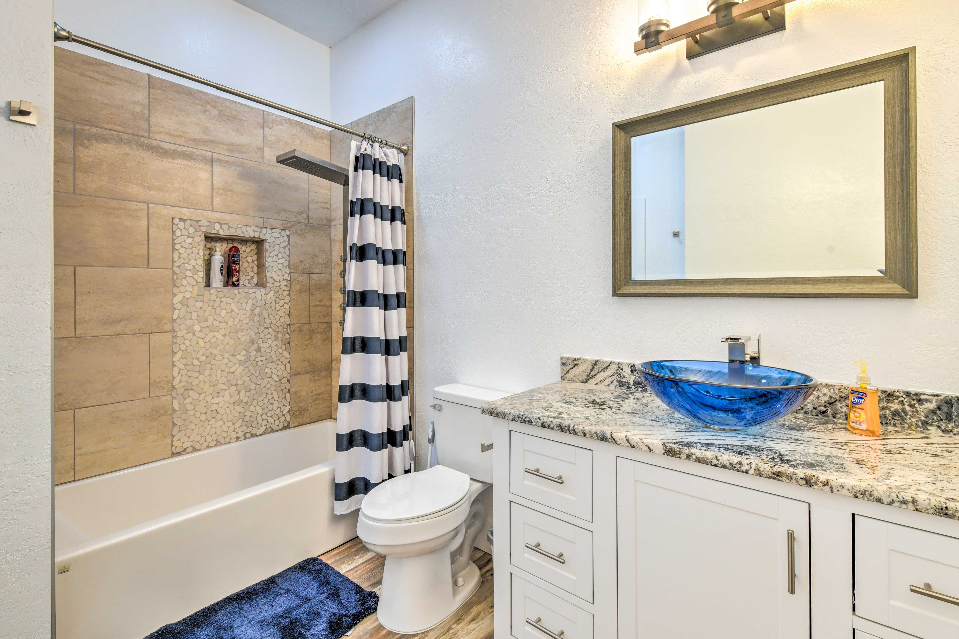 Bathroom | Towels Provided