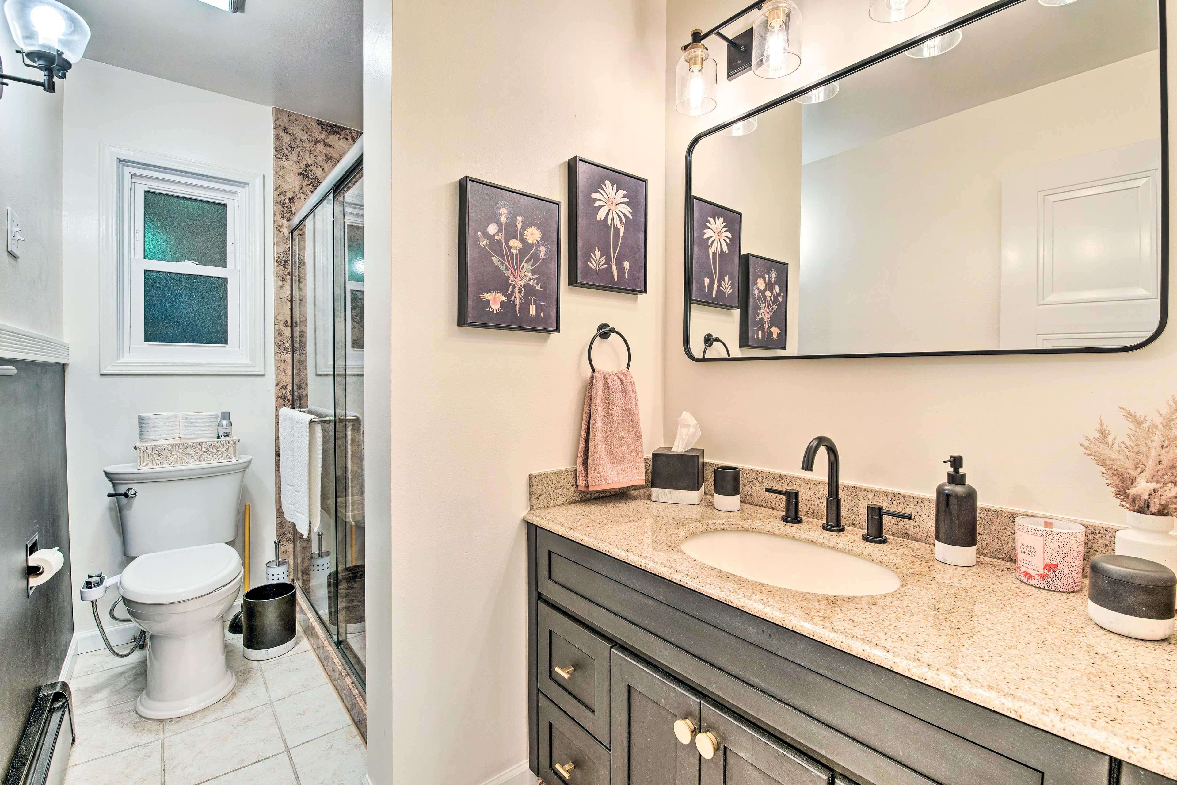 Full Bathroom | Main Floor | Towels Provided | Grab Rails in Shower
