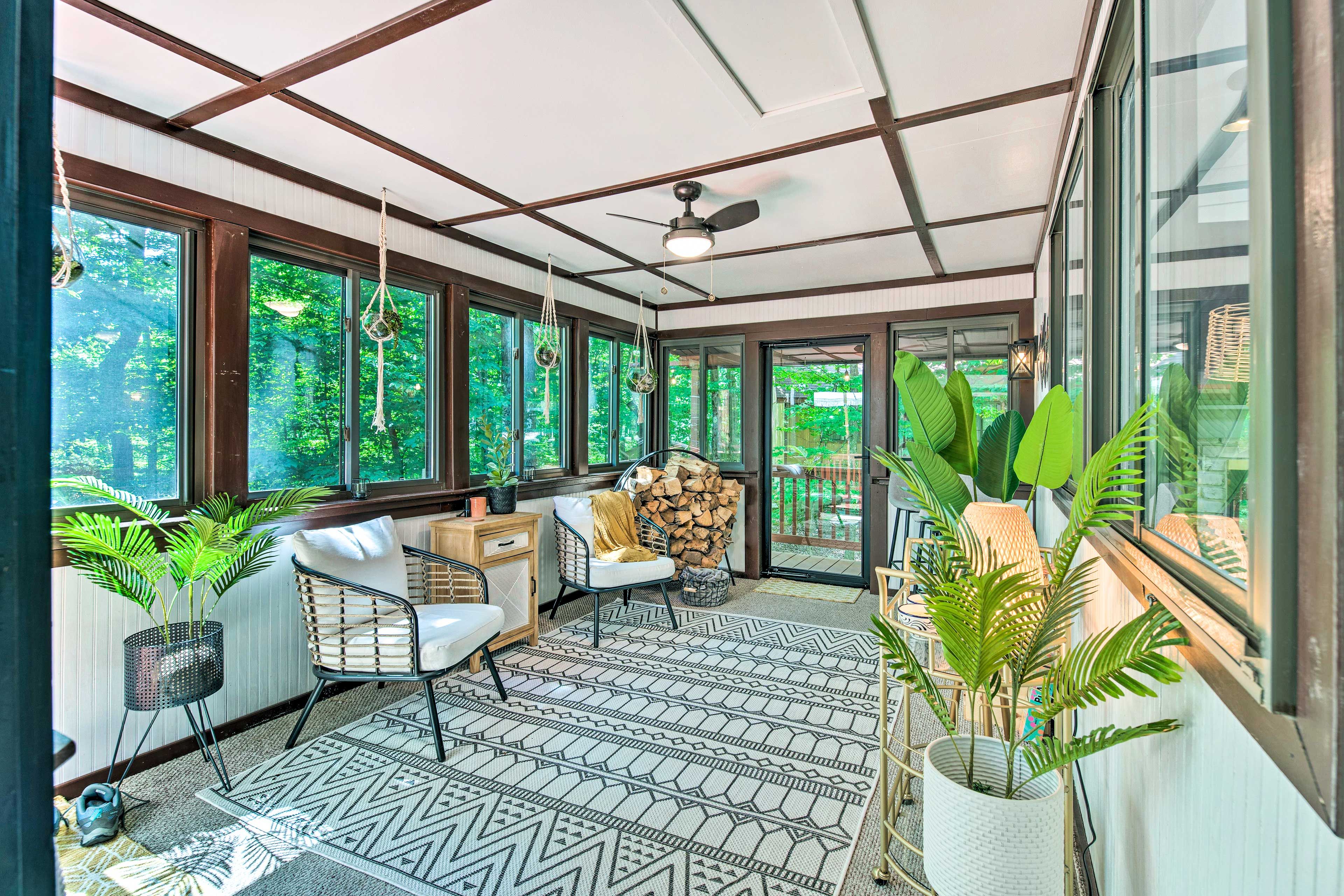 Screened Porch | Private Deck | Propane Fire Pit w/ Seating