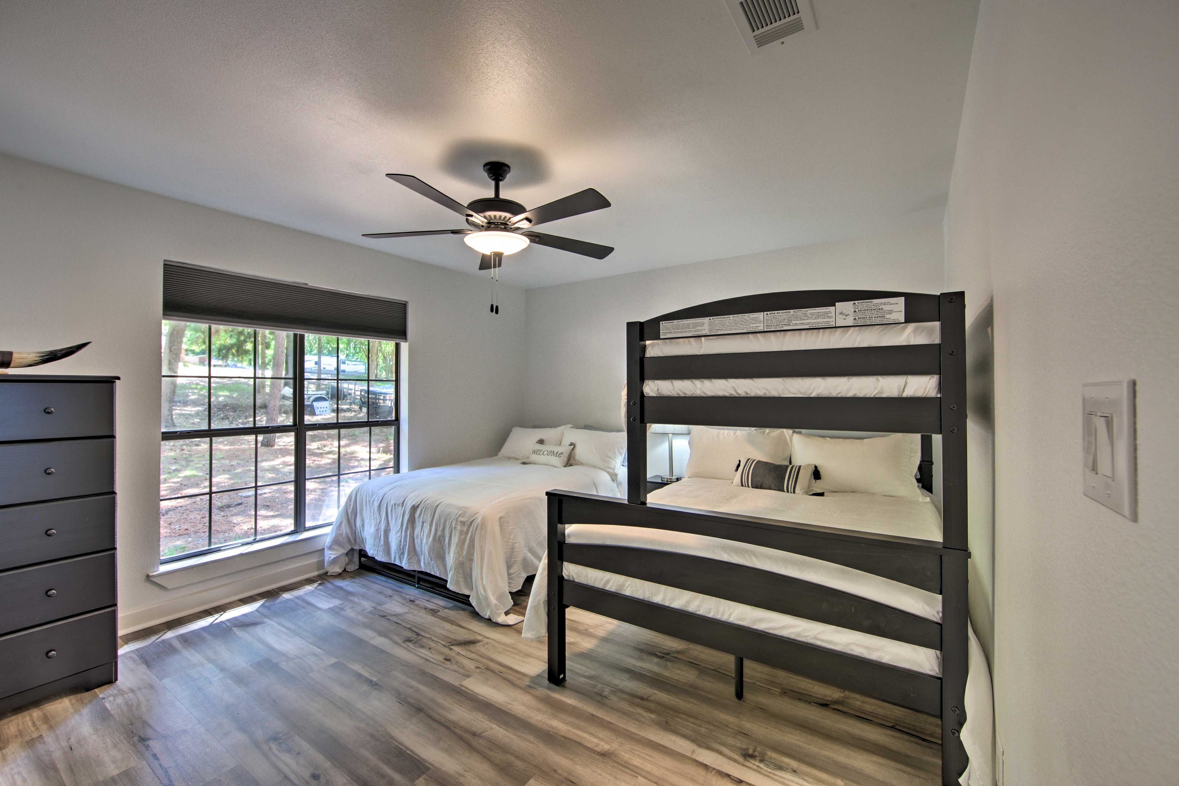 Bedroom 3 | Twin/Full Bunk Bed | Full Bed