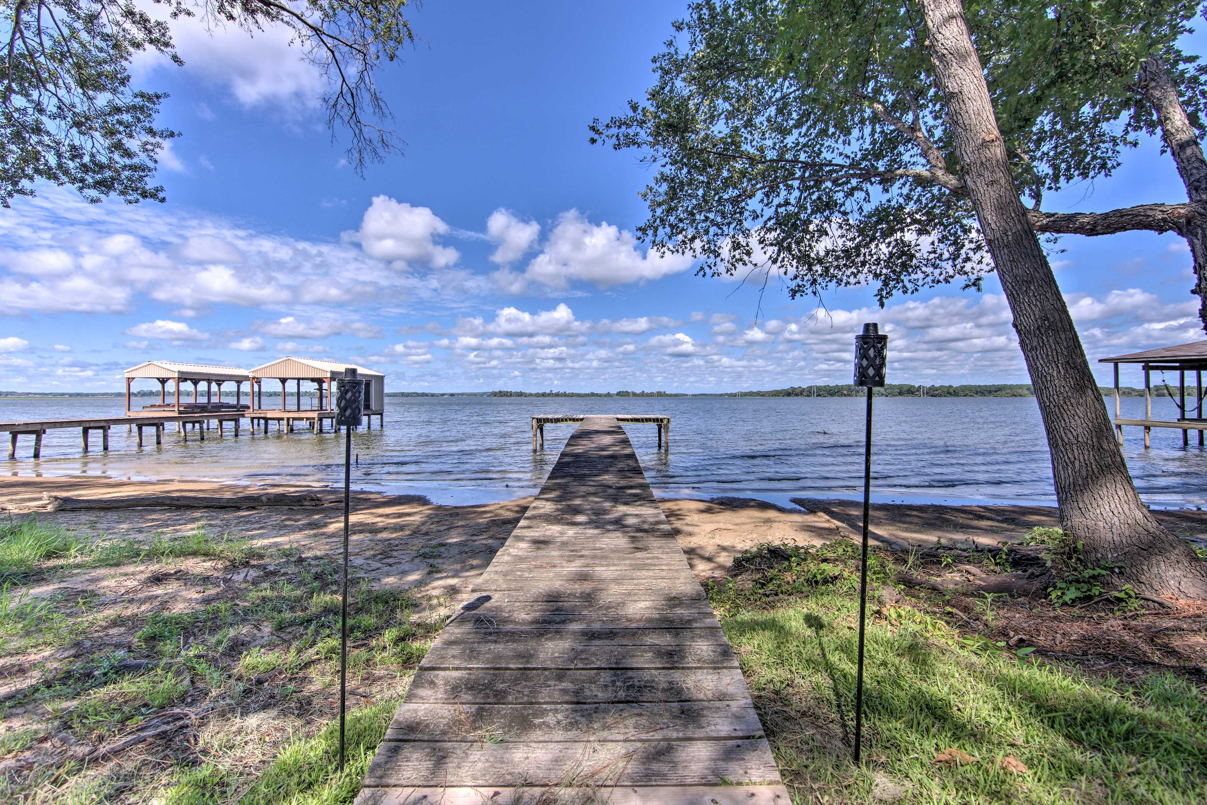 House Exterior | Private Boat Pier | Lake Palestine Access