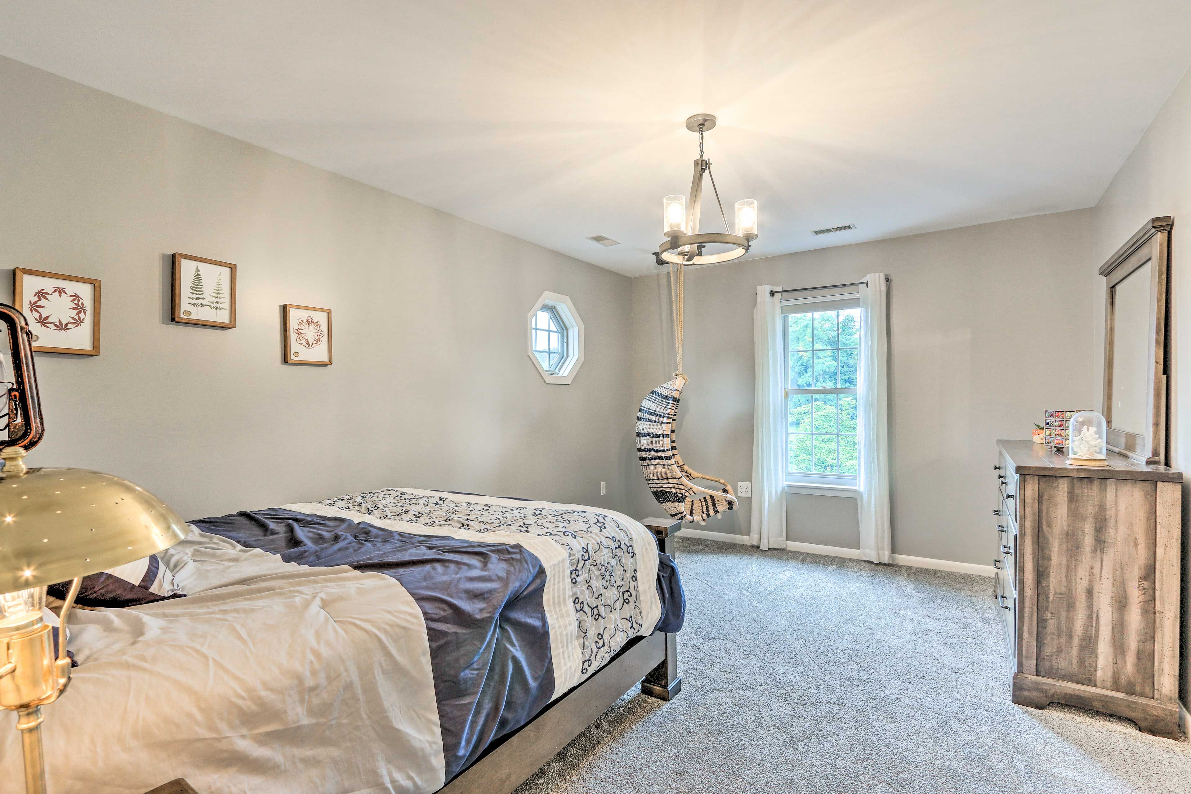 Bedroom 3 | Queen Bed | 2nd Floor | Stairs Required
