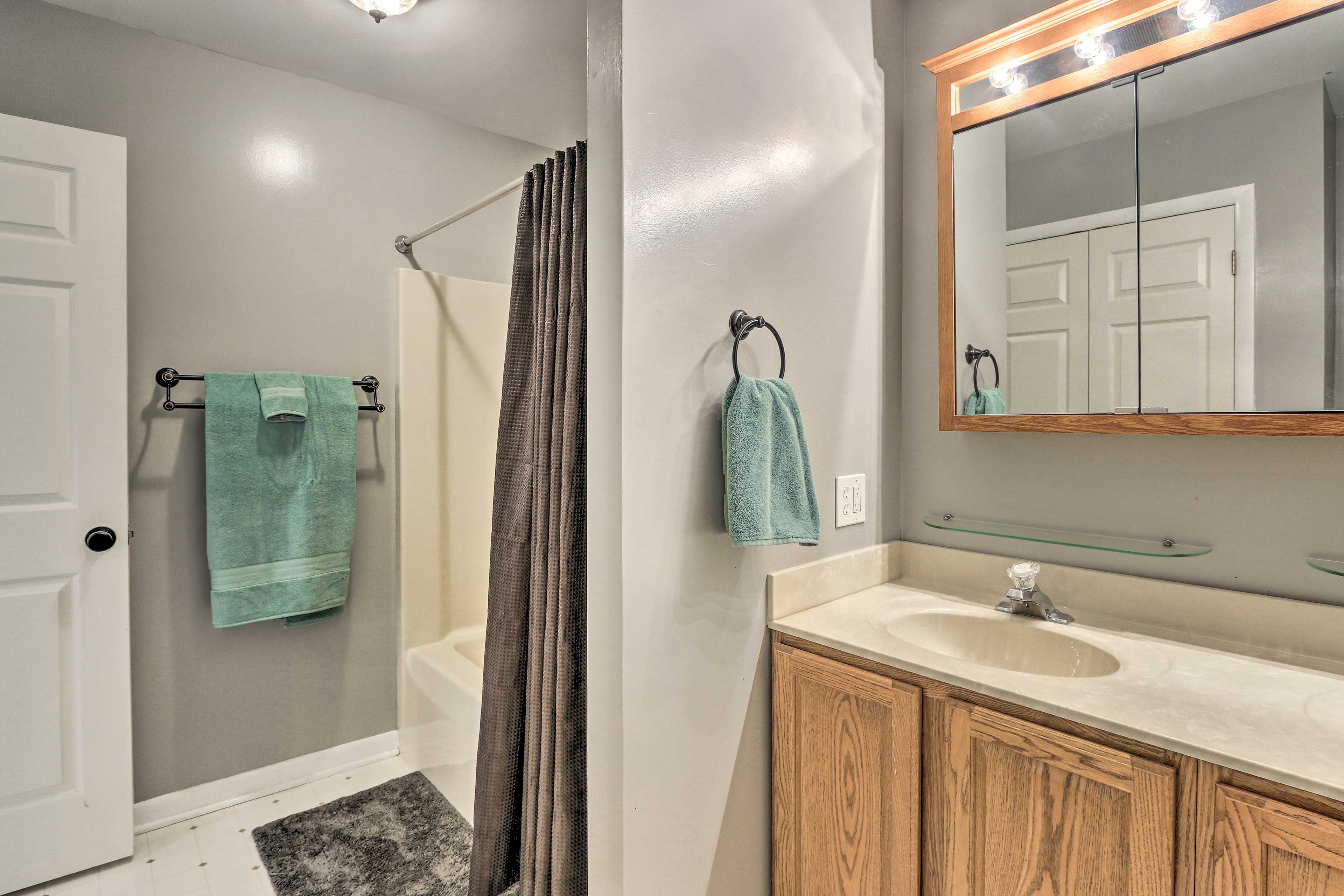 Bathroom | Basement | Stairs Required | Hair Dryer | Complimentary Toiletries
