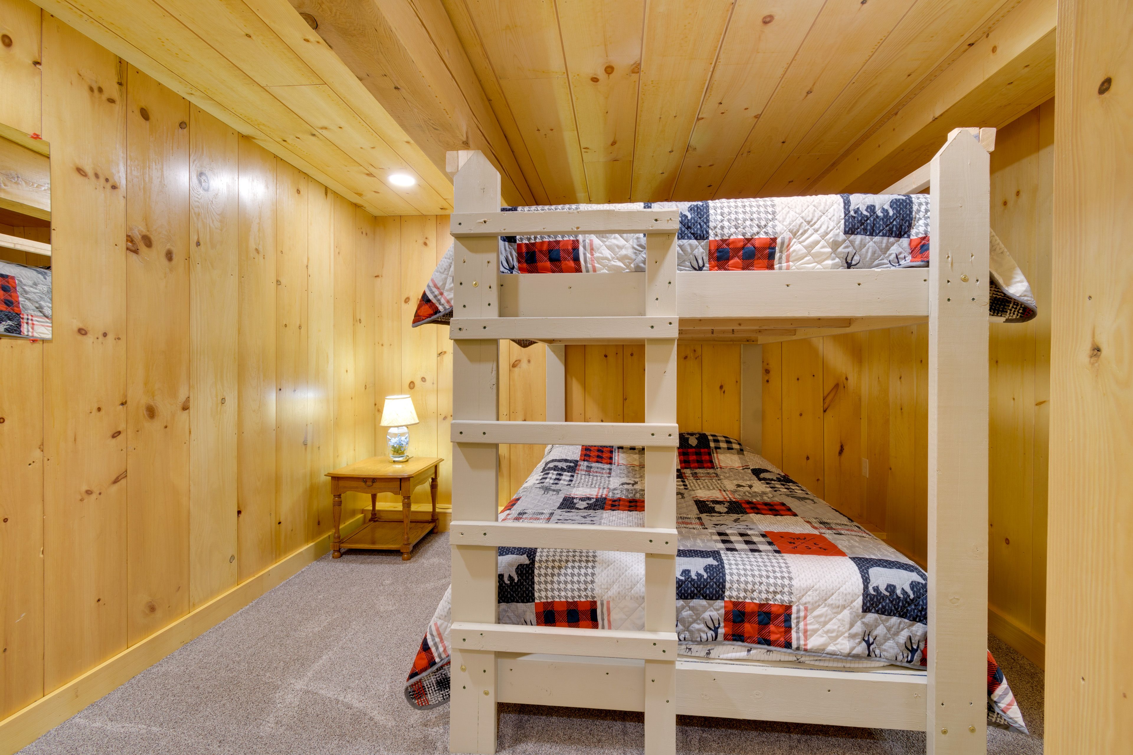 Bedroom 4 | Queen Bunk Bed