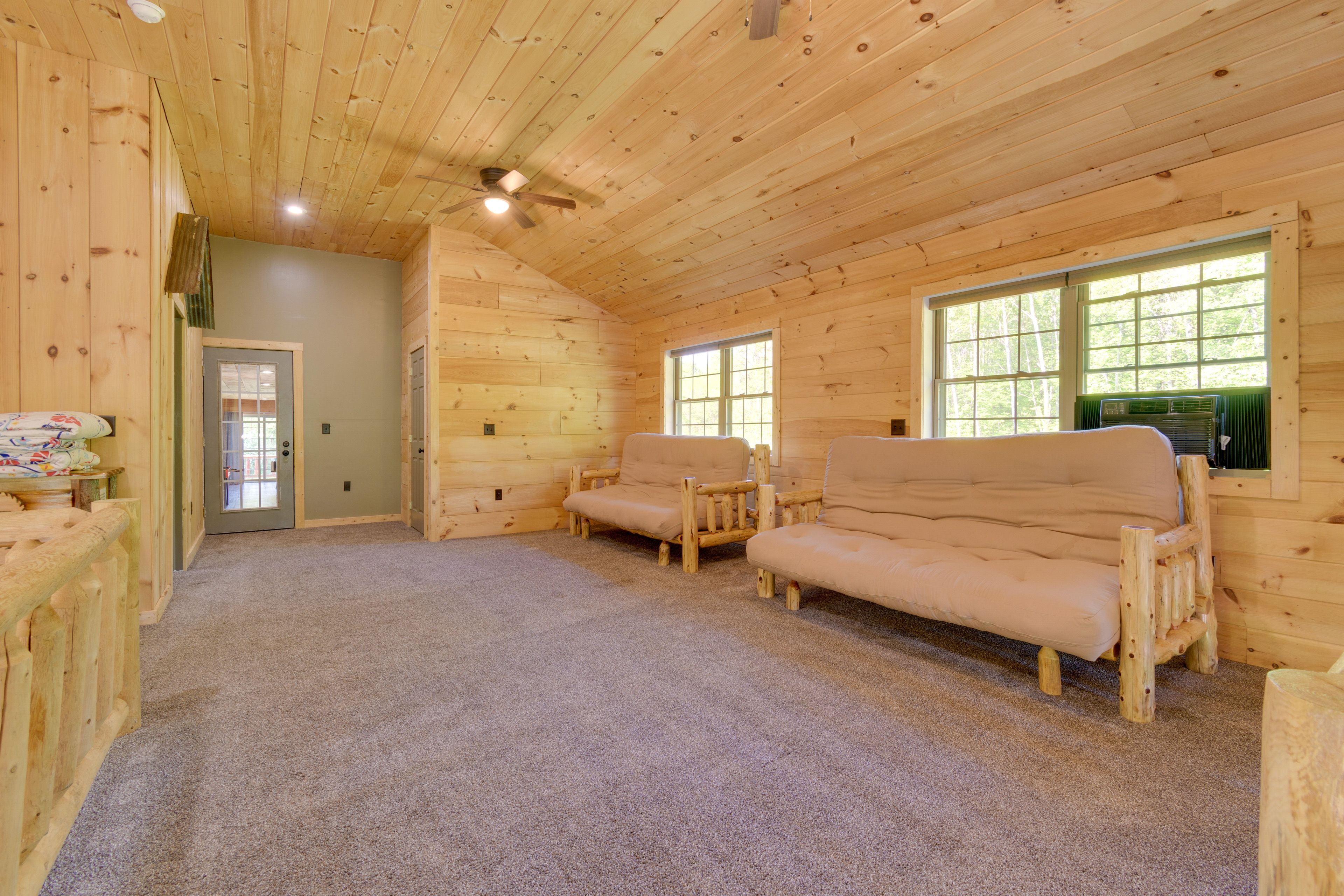 Loft | 2 Futons