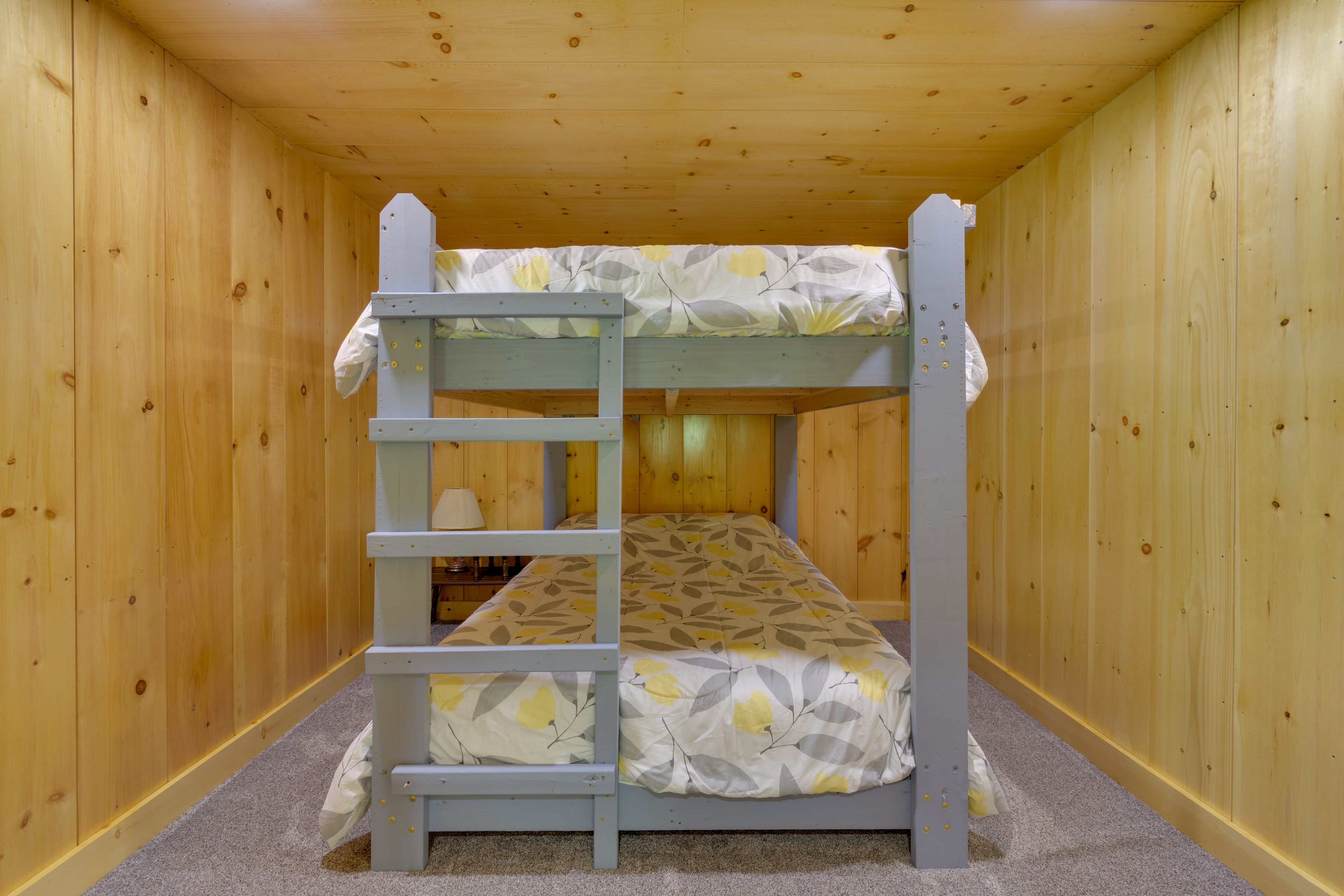 Bedroom 5 | Queen Bunk Bed