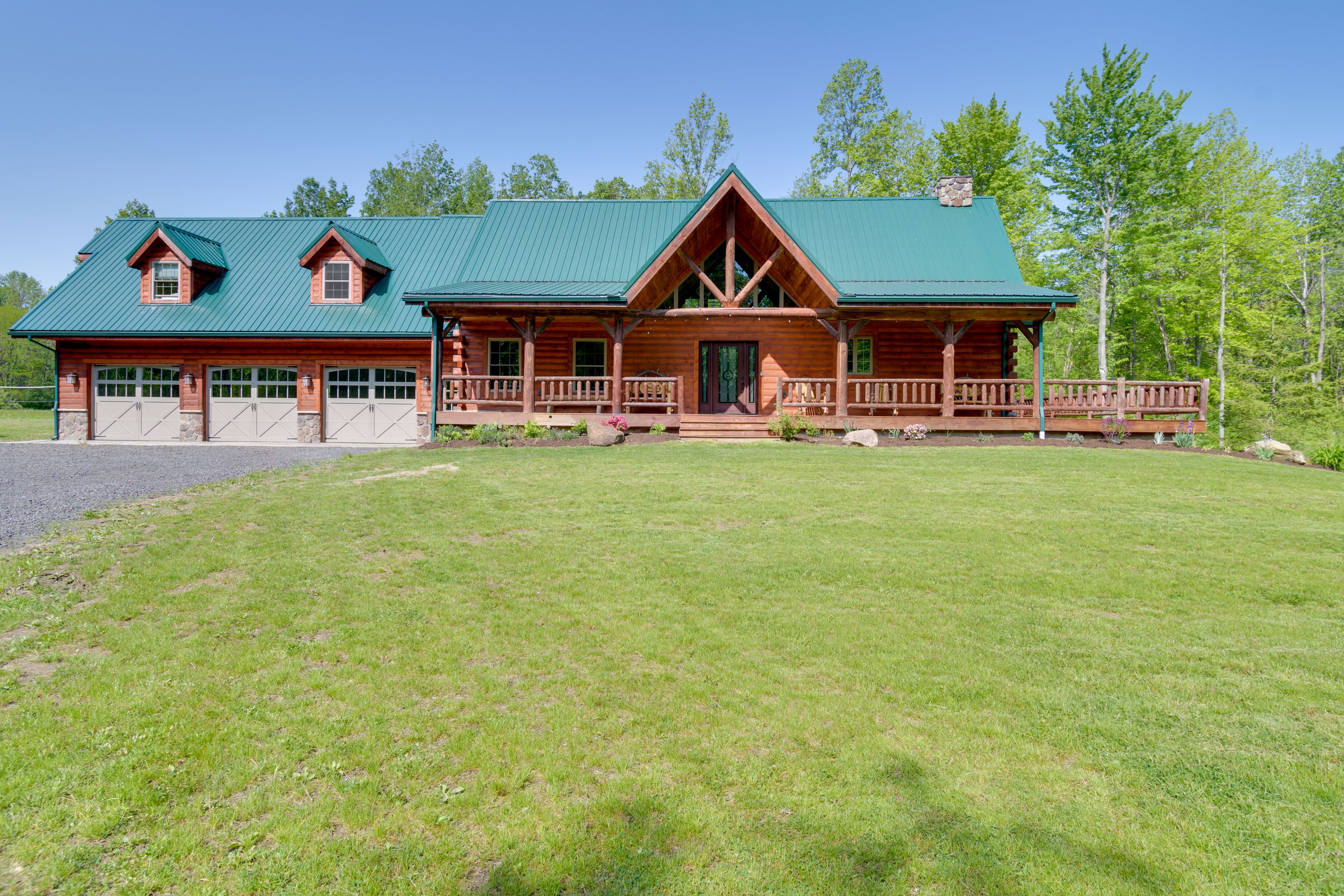 Exterior | 19-Acre Property