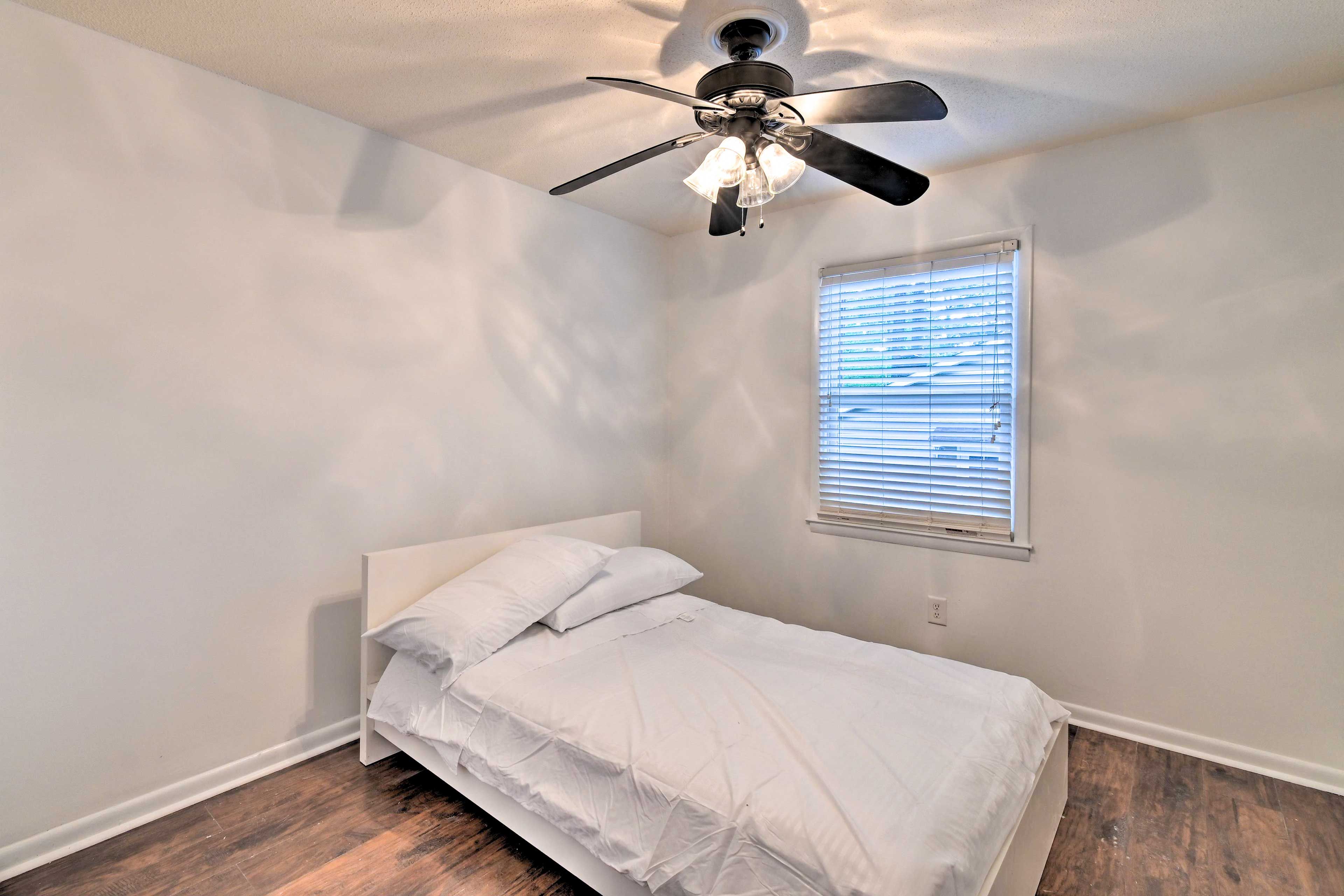 Bedroom 2 | Queen Bed | Linens Provided