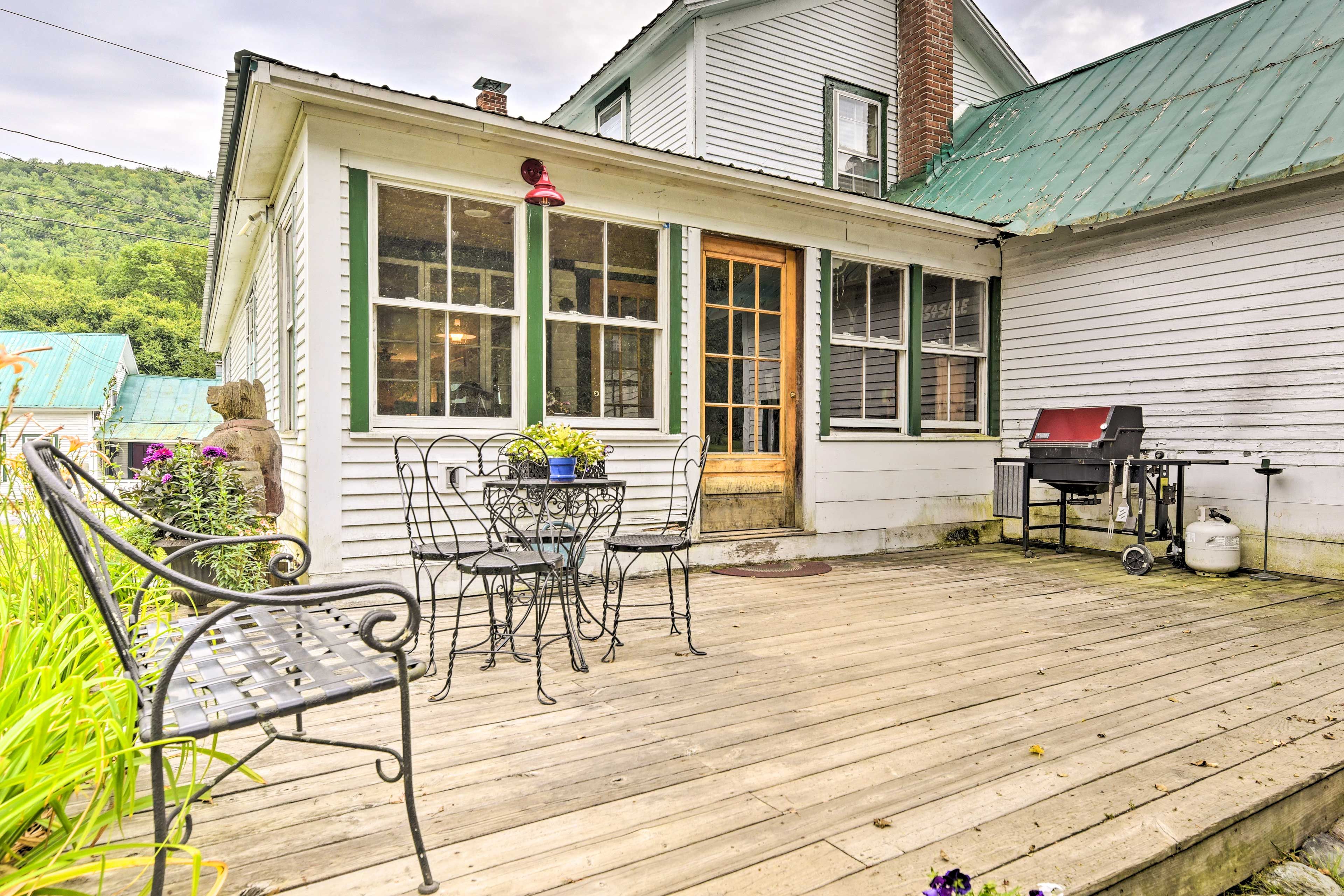 Deck | Picnic Table