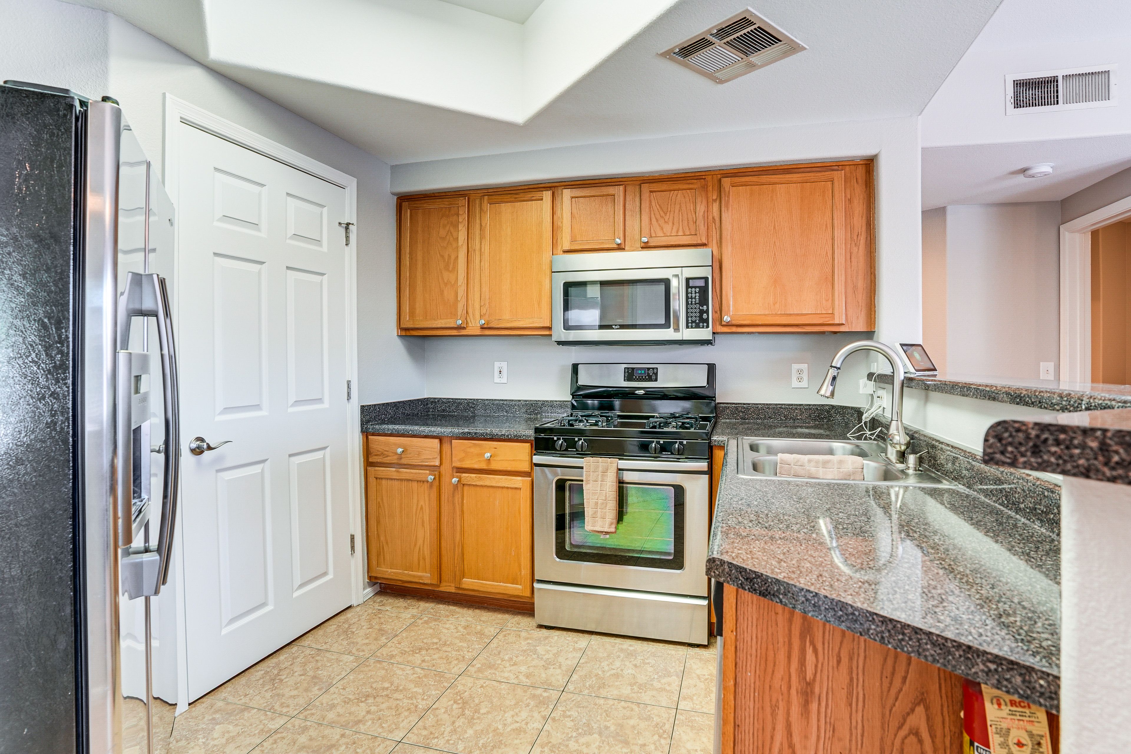 Kitchen | Blender | Coffee Grinder | Crockpot | Toaster Oven