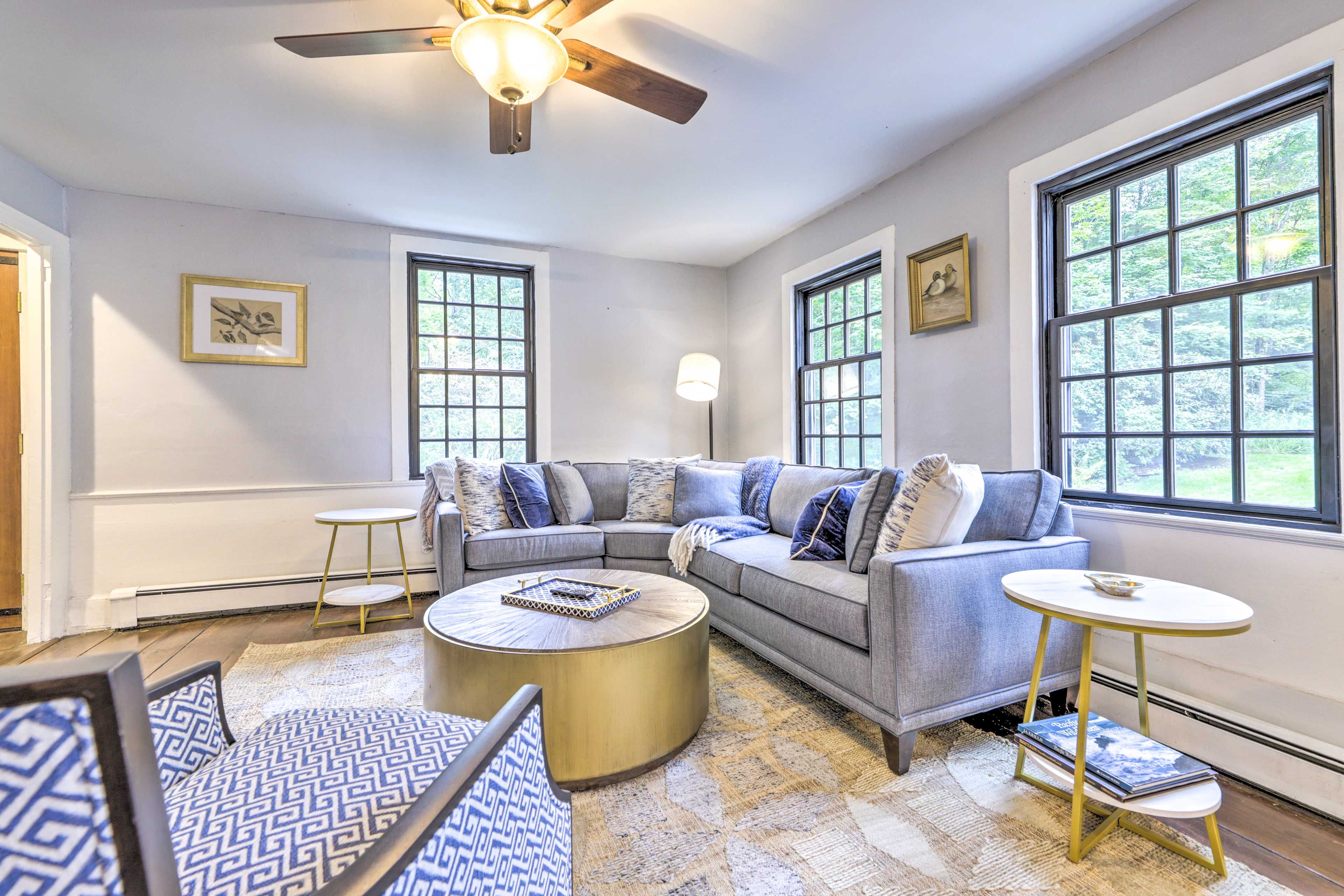 Family Room | 1st Floor | Apple TV | Decorative Fireplace