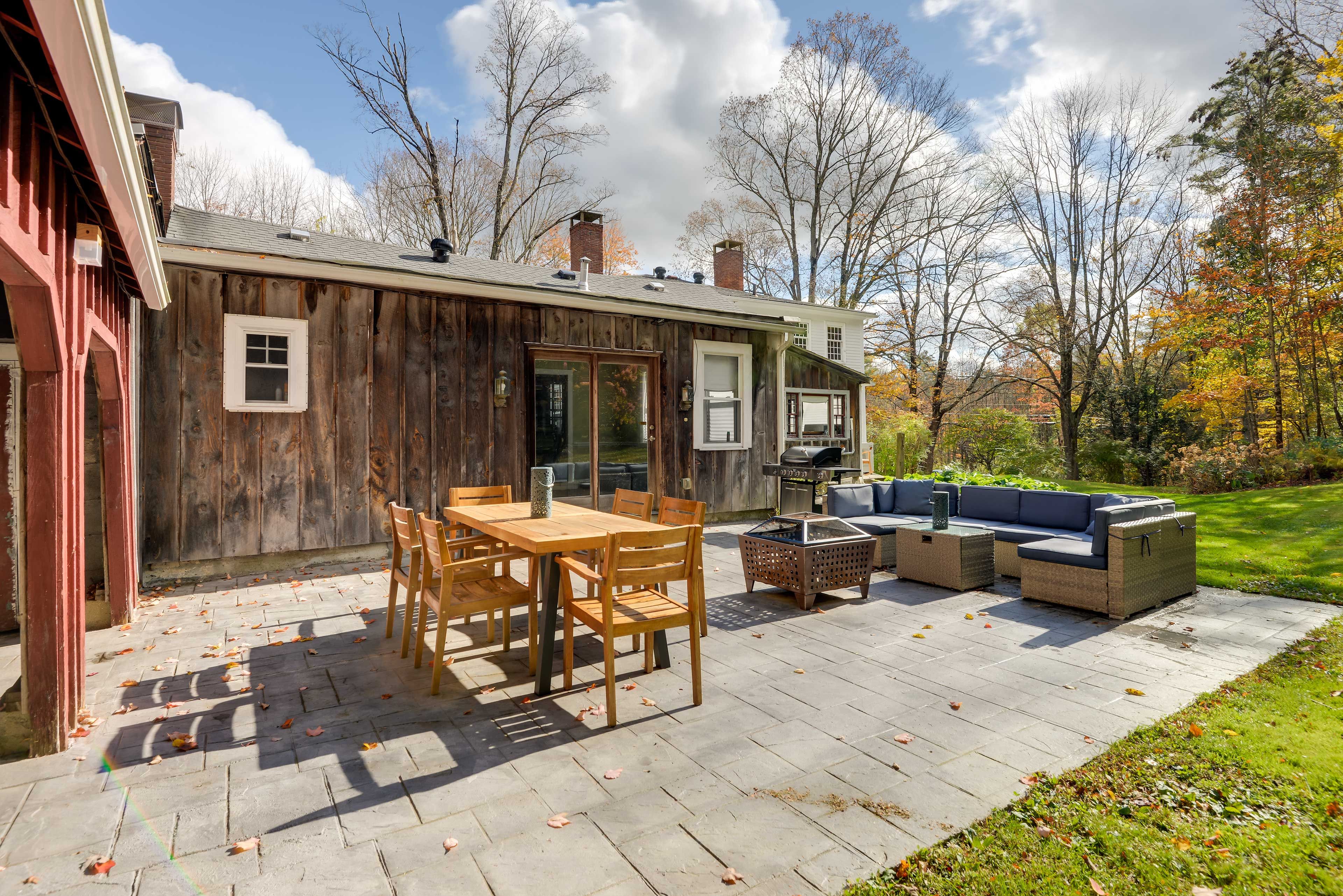 Deck | Outdoor Dining