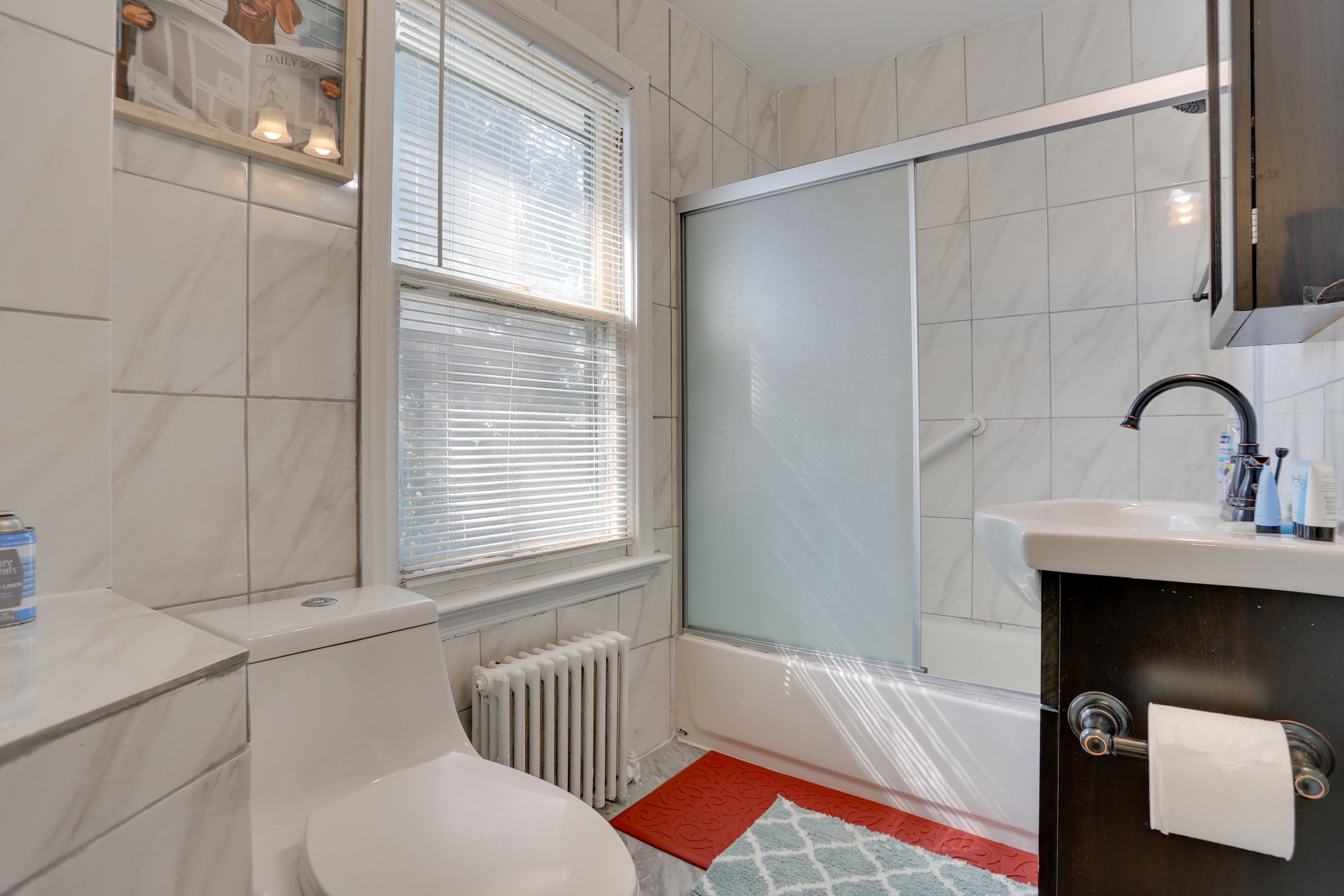 Full Bath | Complimentary Toiletries | Hair Dryer