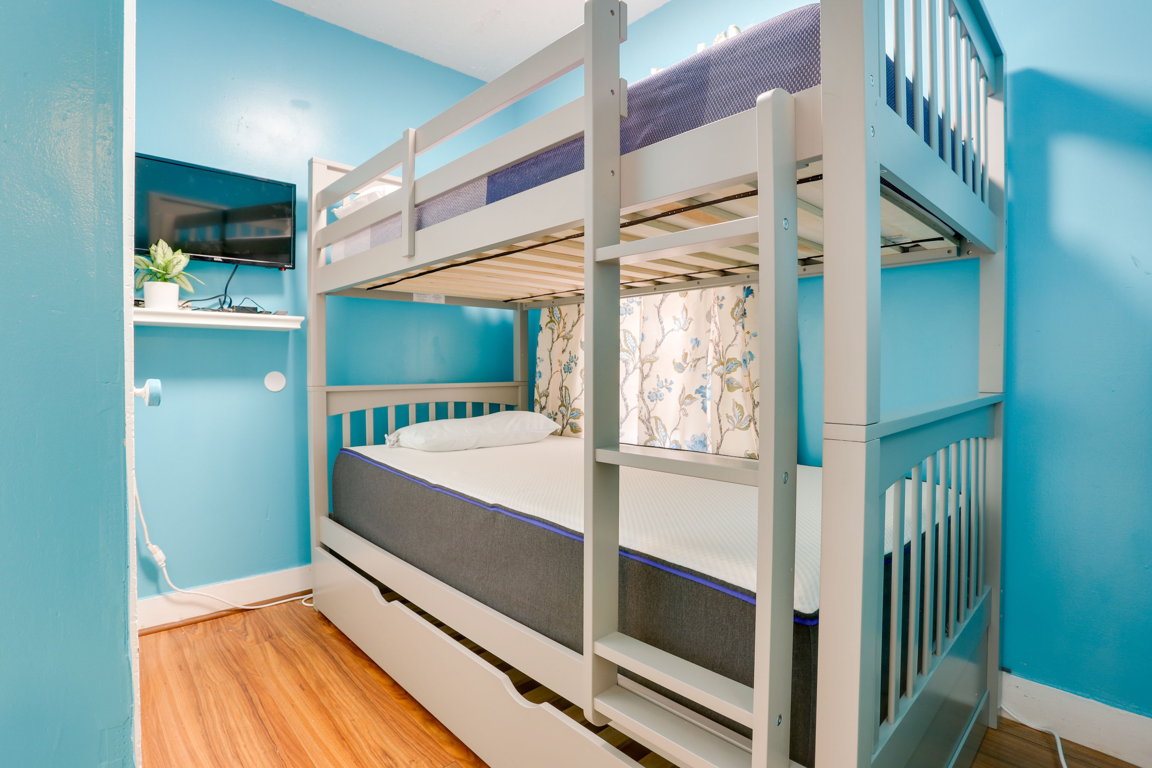 Bedroom 3 | Twin Bunk Bed