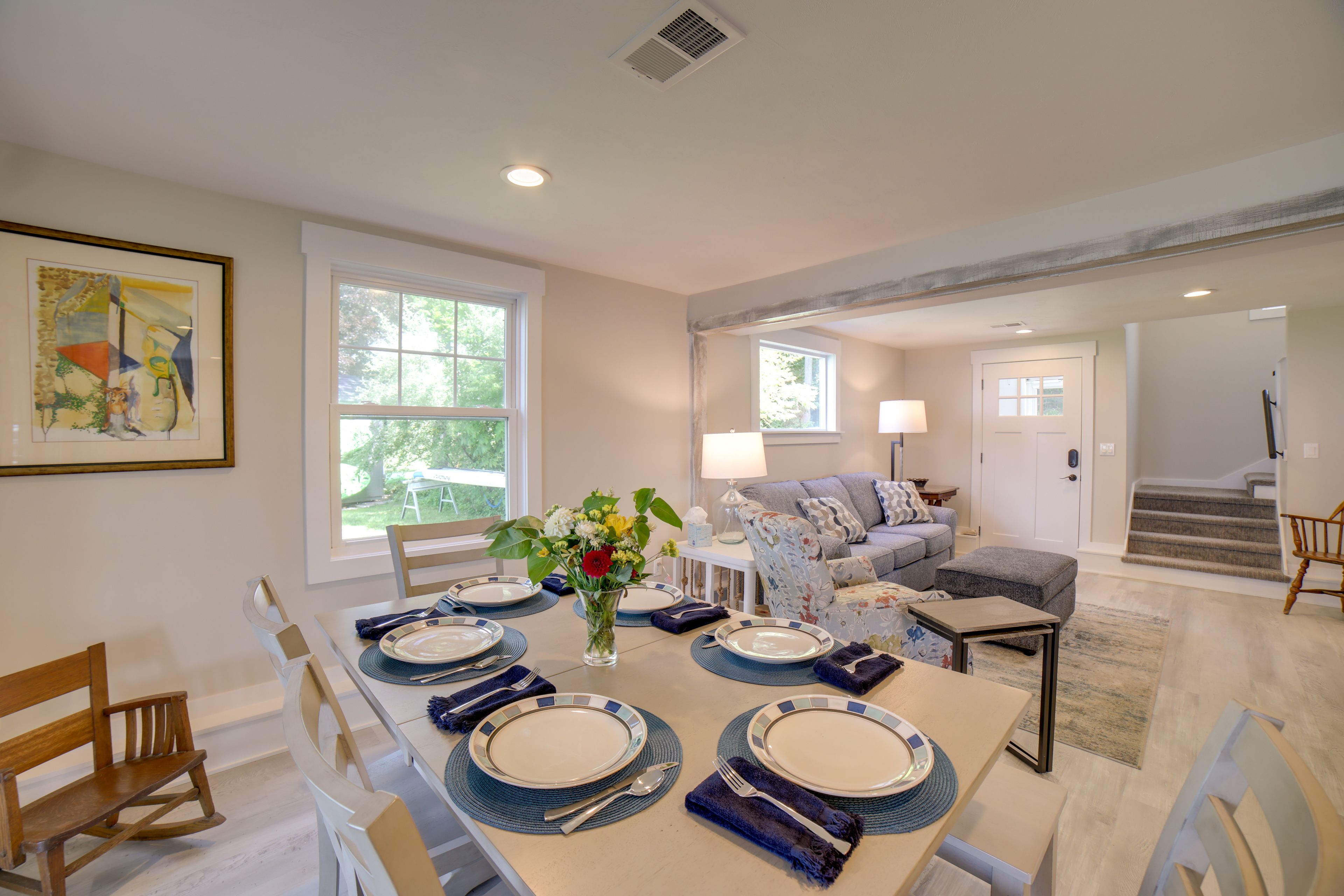Dining Area | Dishware Provided | High Chair