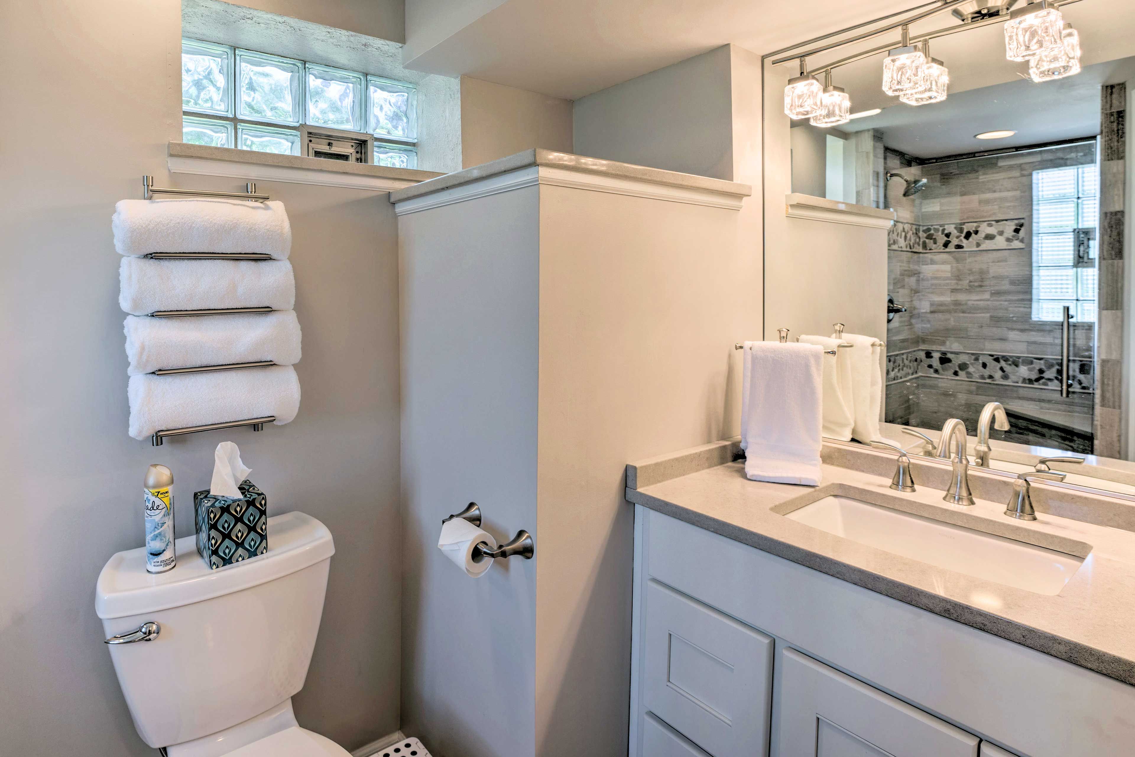 Full Bathroom | Lower Level | Walk-In Shower | Complimentary Toiletries