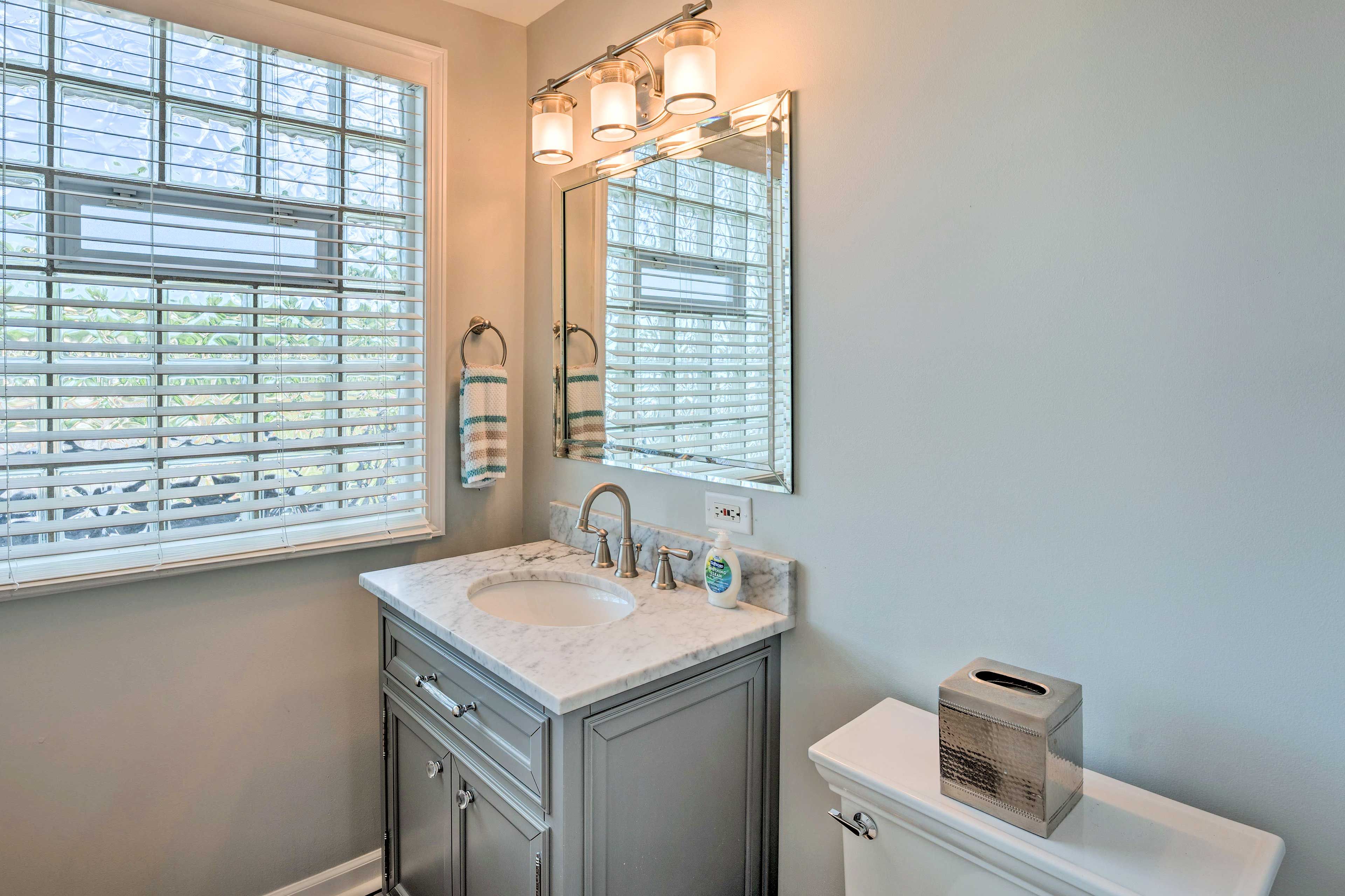 Half Bathroom | Main Level