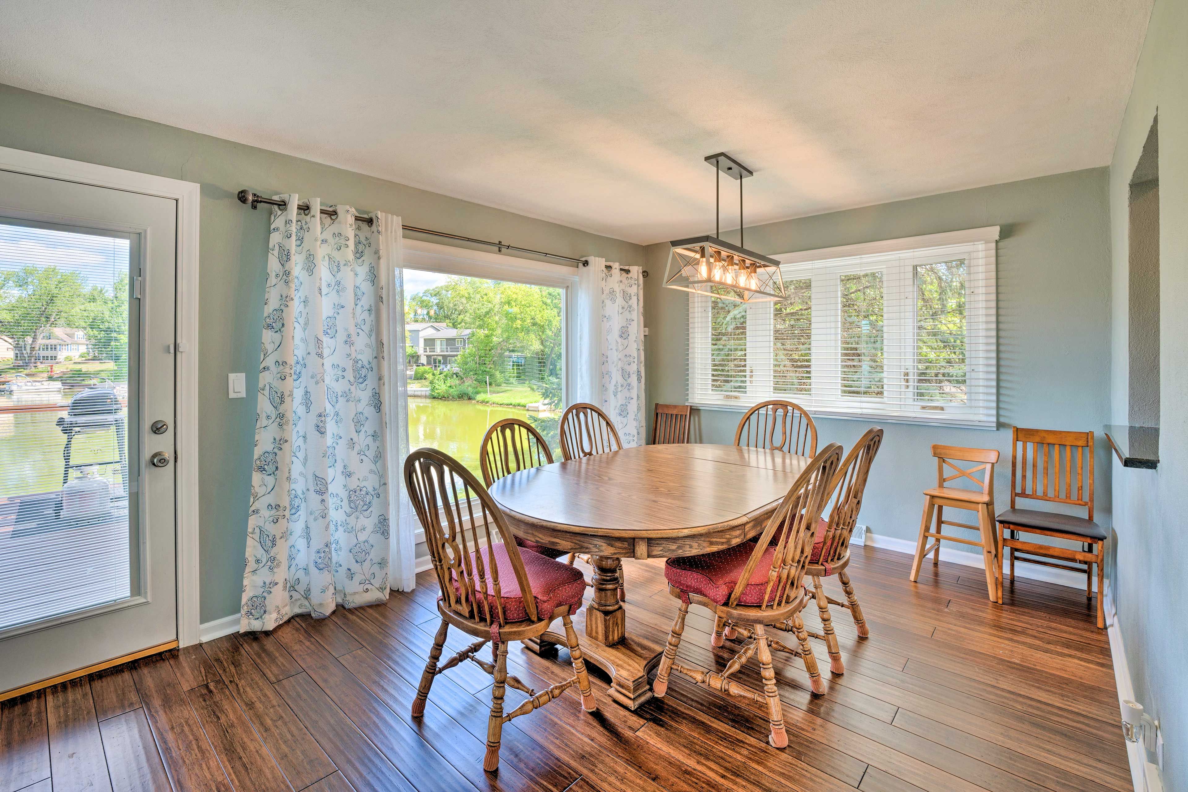 Dining Area | Main Level | Dishware/Flatware | Cooking Basics