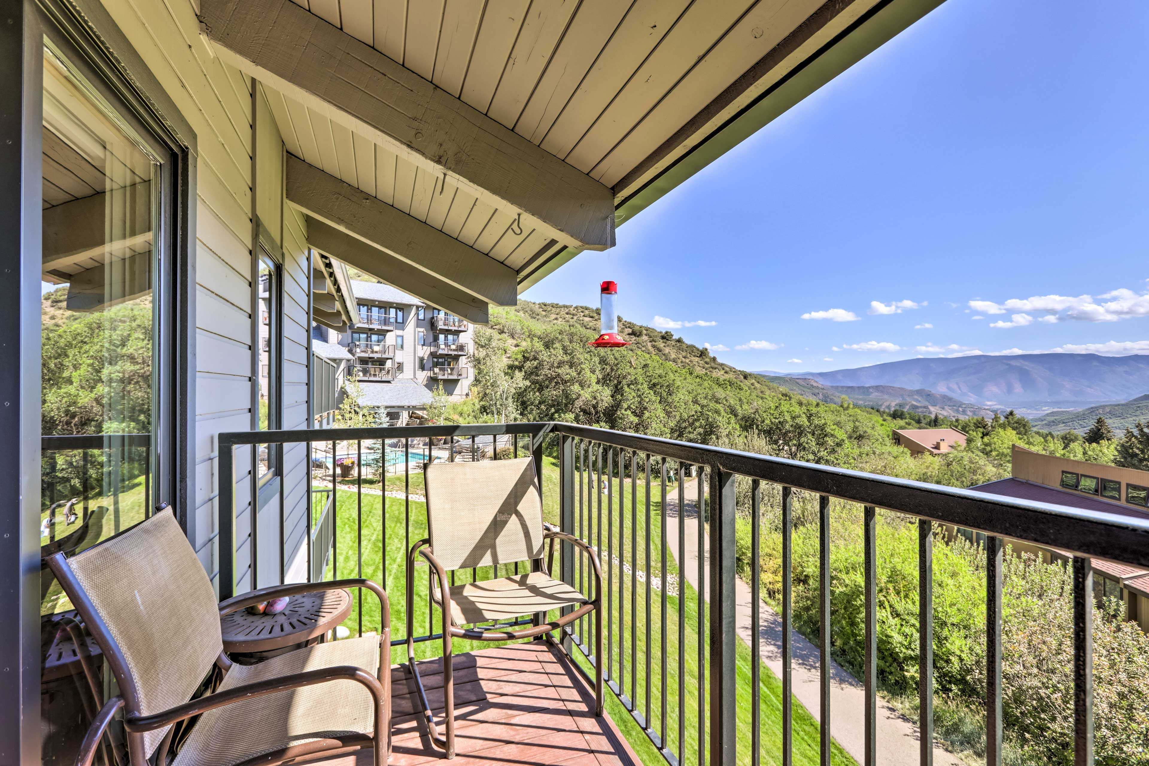 Private Deck | Gas Grill | Mountain Views