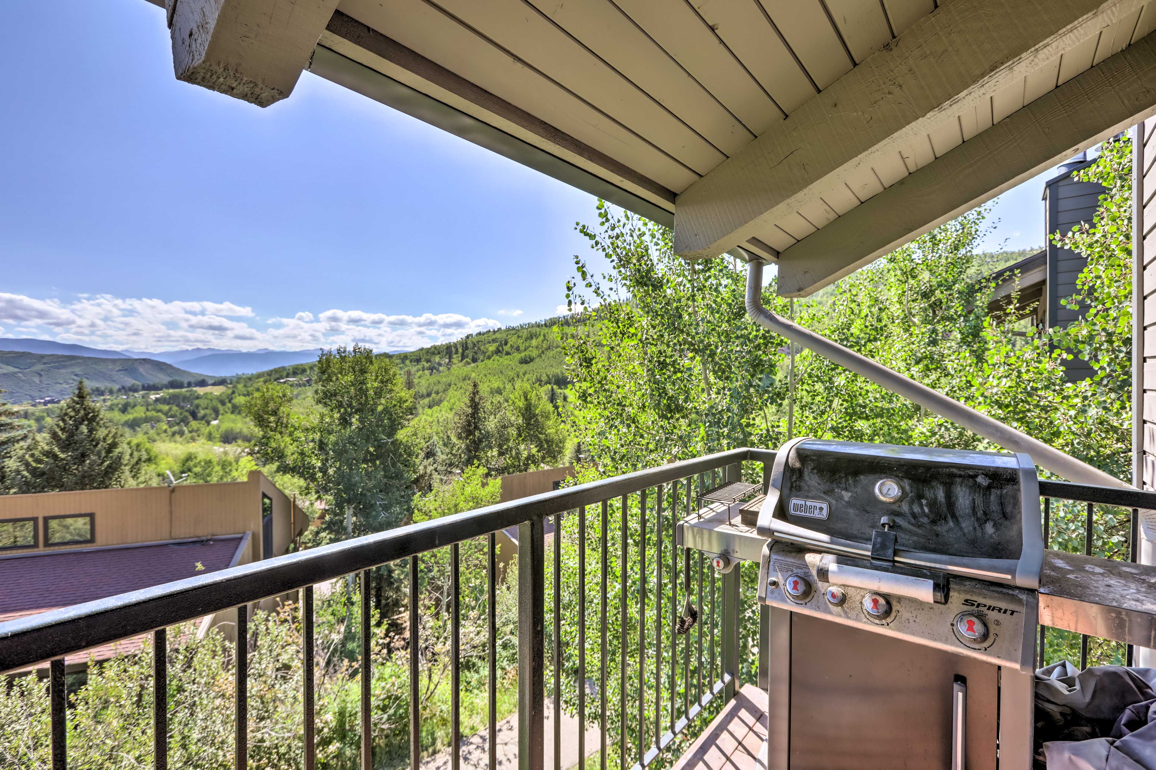 Private Deck | Gas Grill