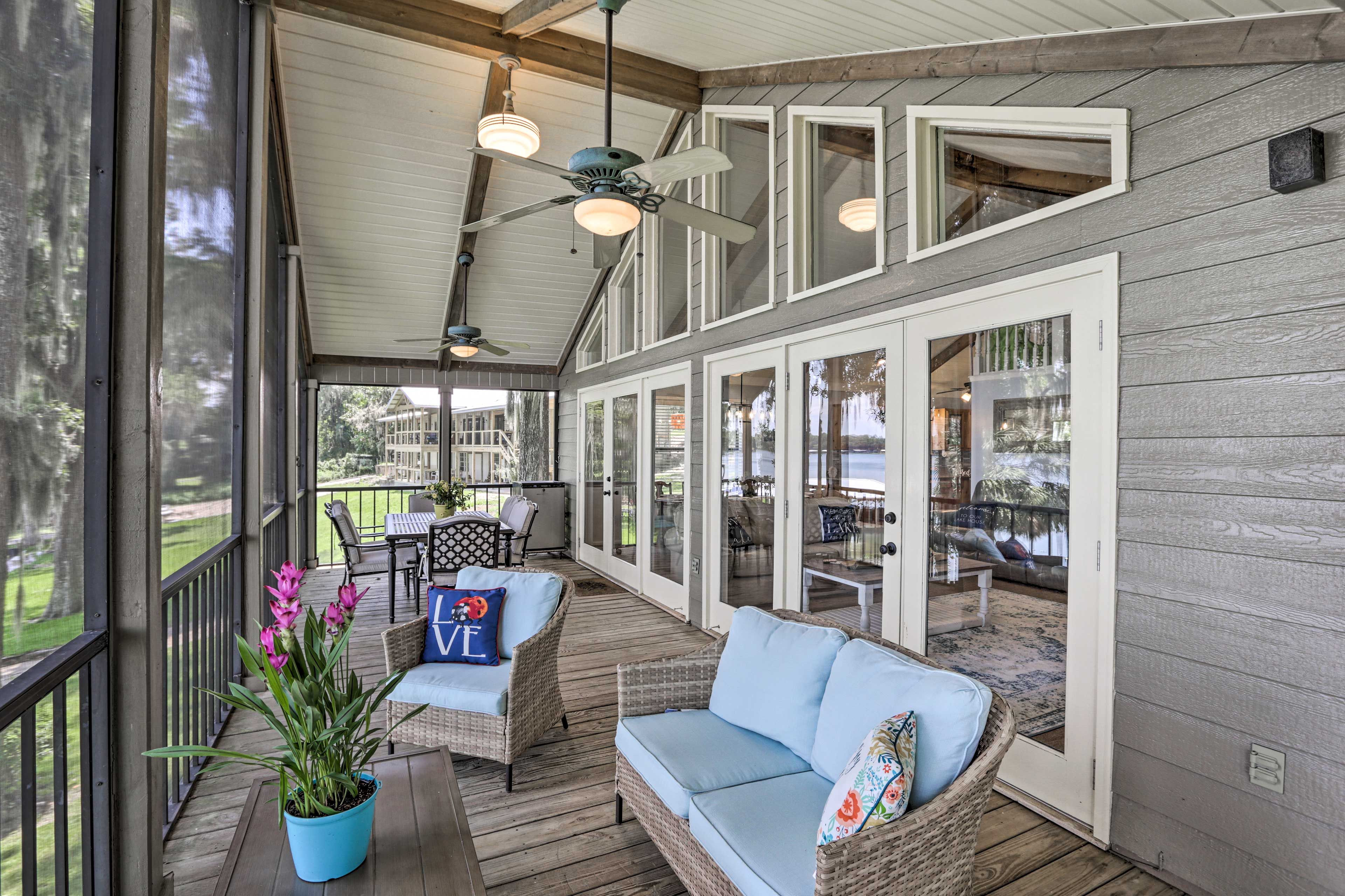 Screened Porch | 1st Floor | Dining Area | Ceiling Fans