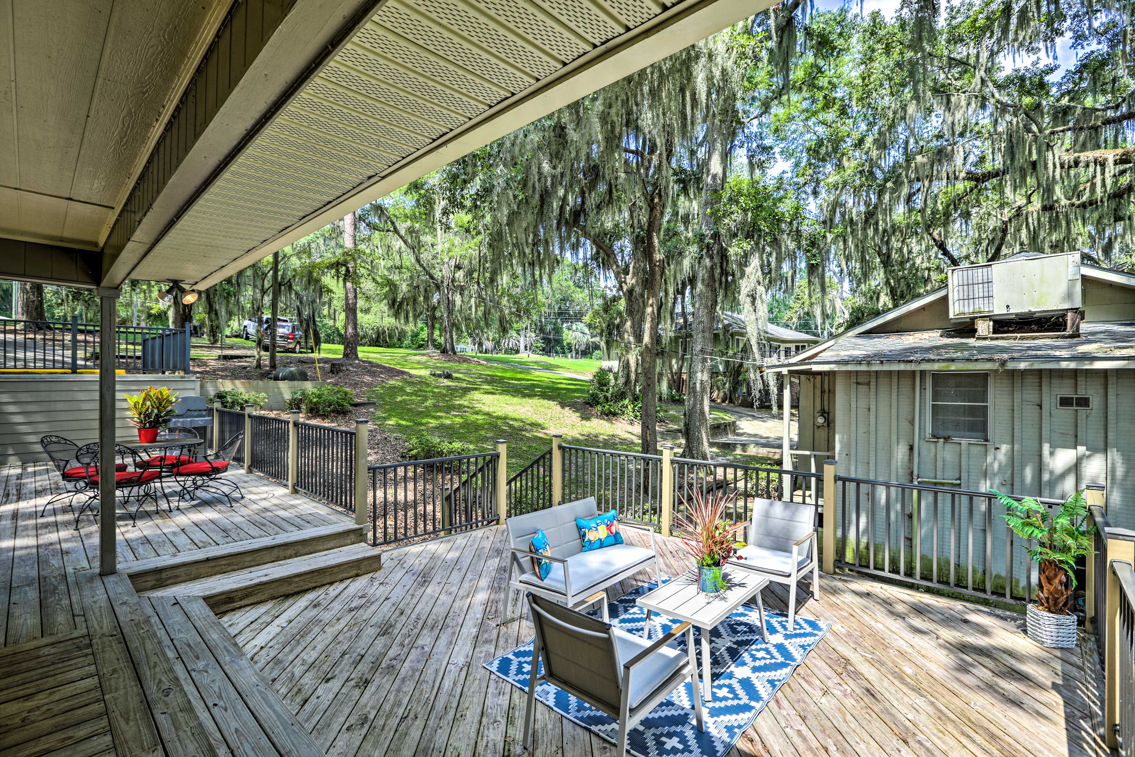 Deck | Seating Area