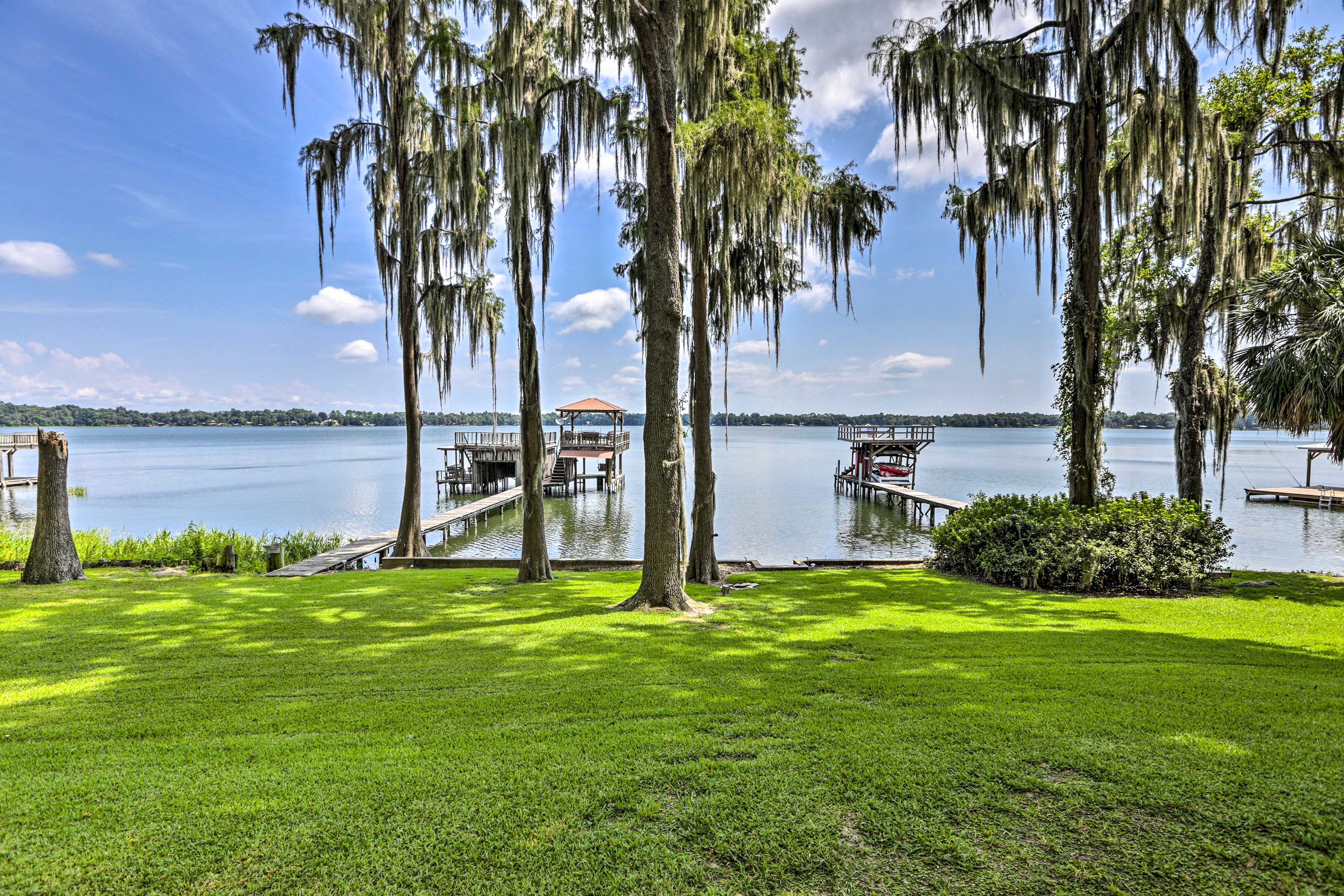 Private Yard | Cherry Lake