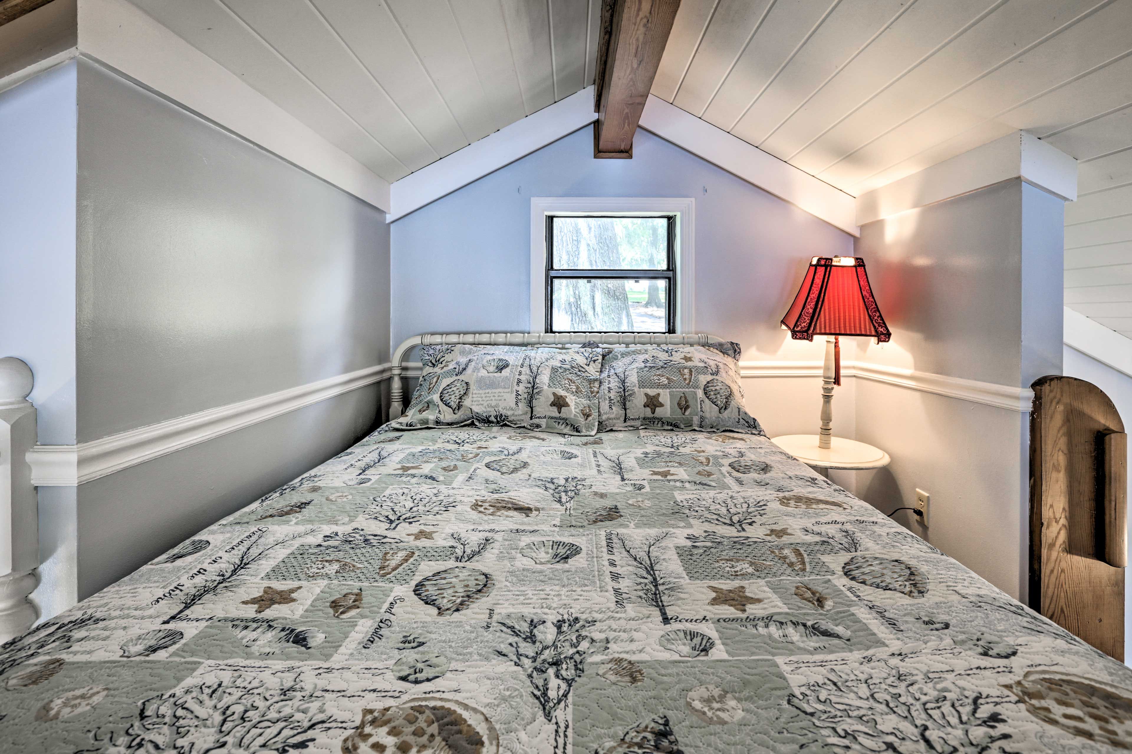 Loft | 2nd Floor | Queen Bed | Accessible Via Ladder