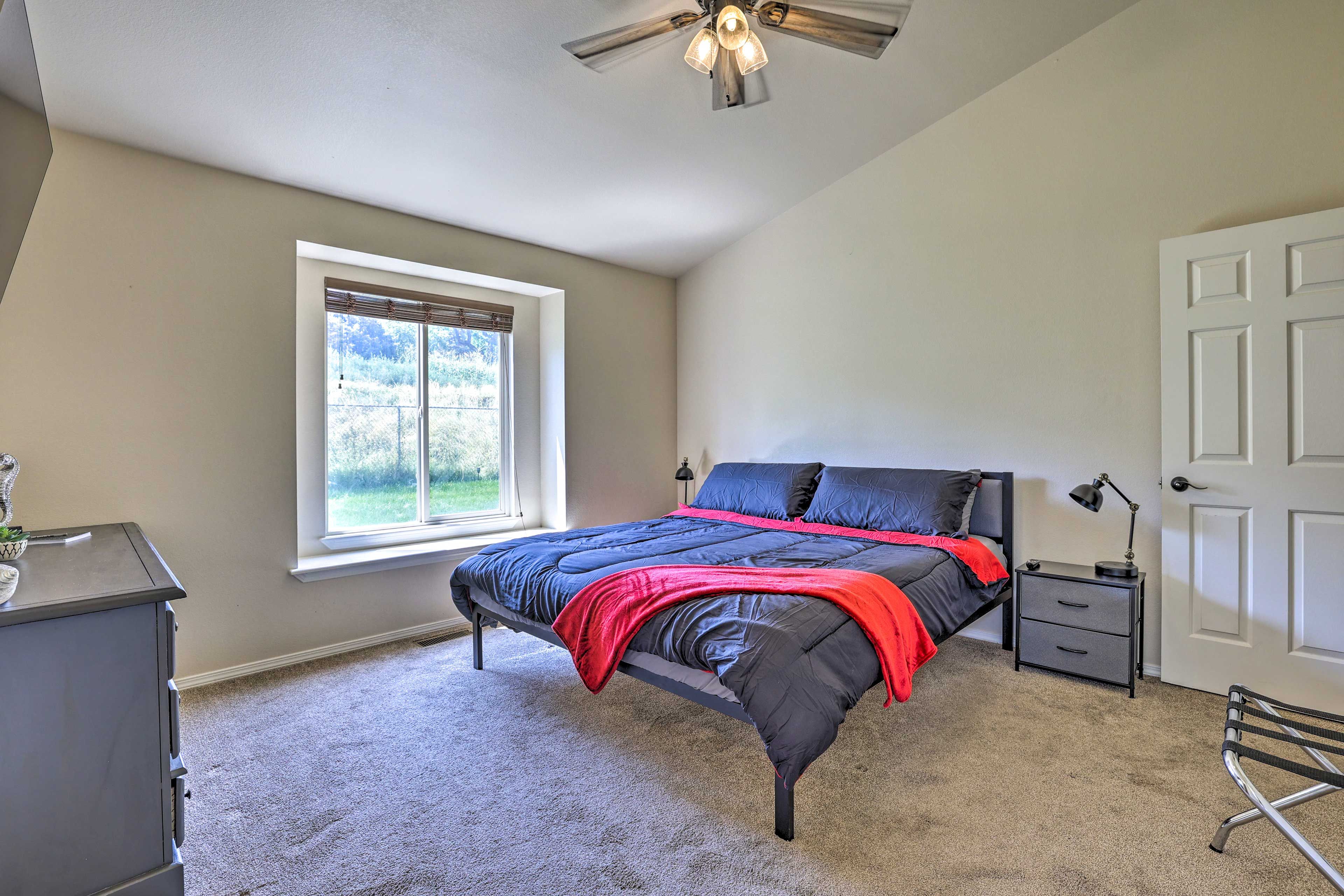 Bedroom 1 | King Bed | Linens Provided | Smart TV