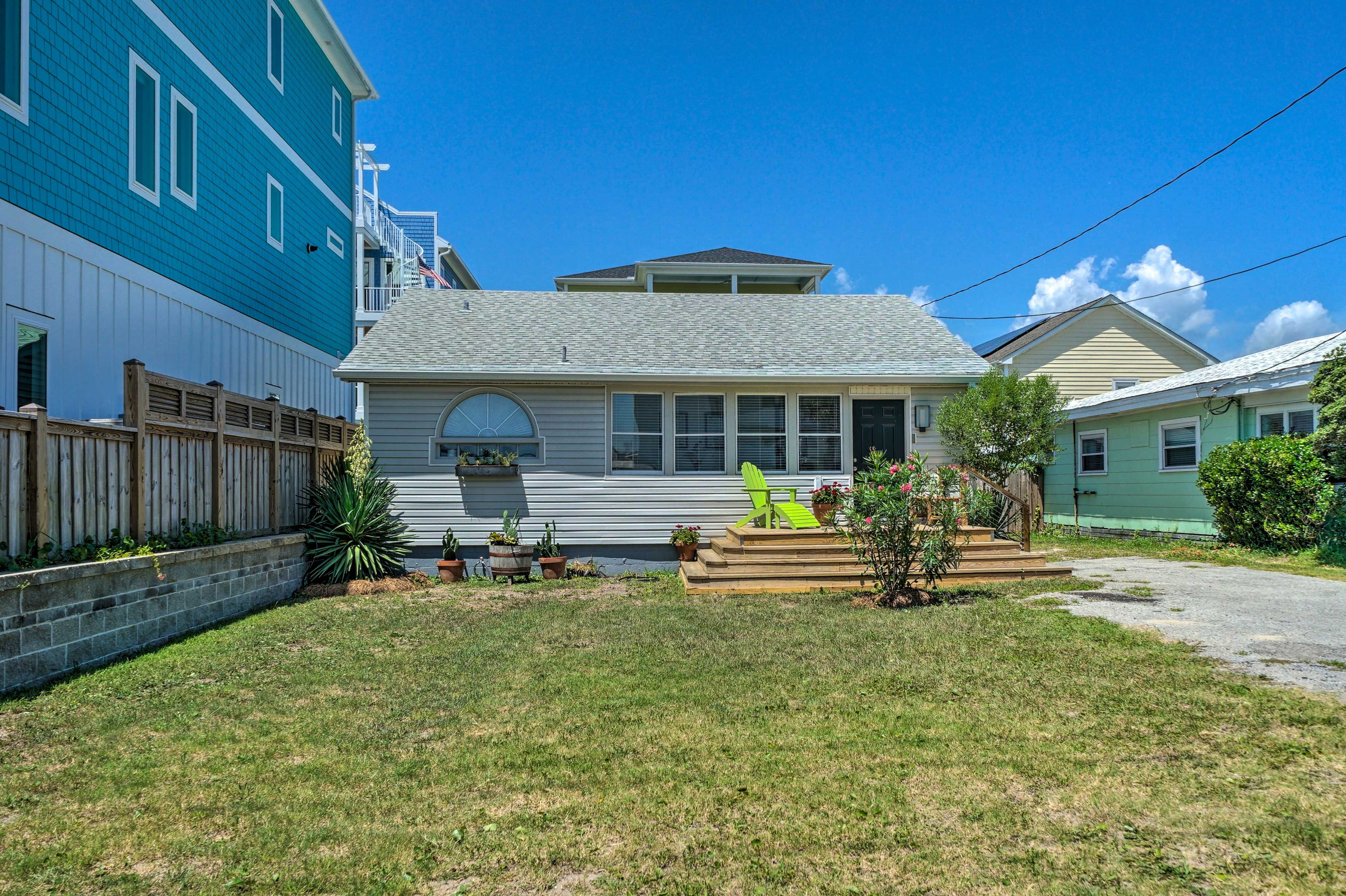 Property Exterior | Single-Story Cottage