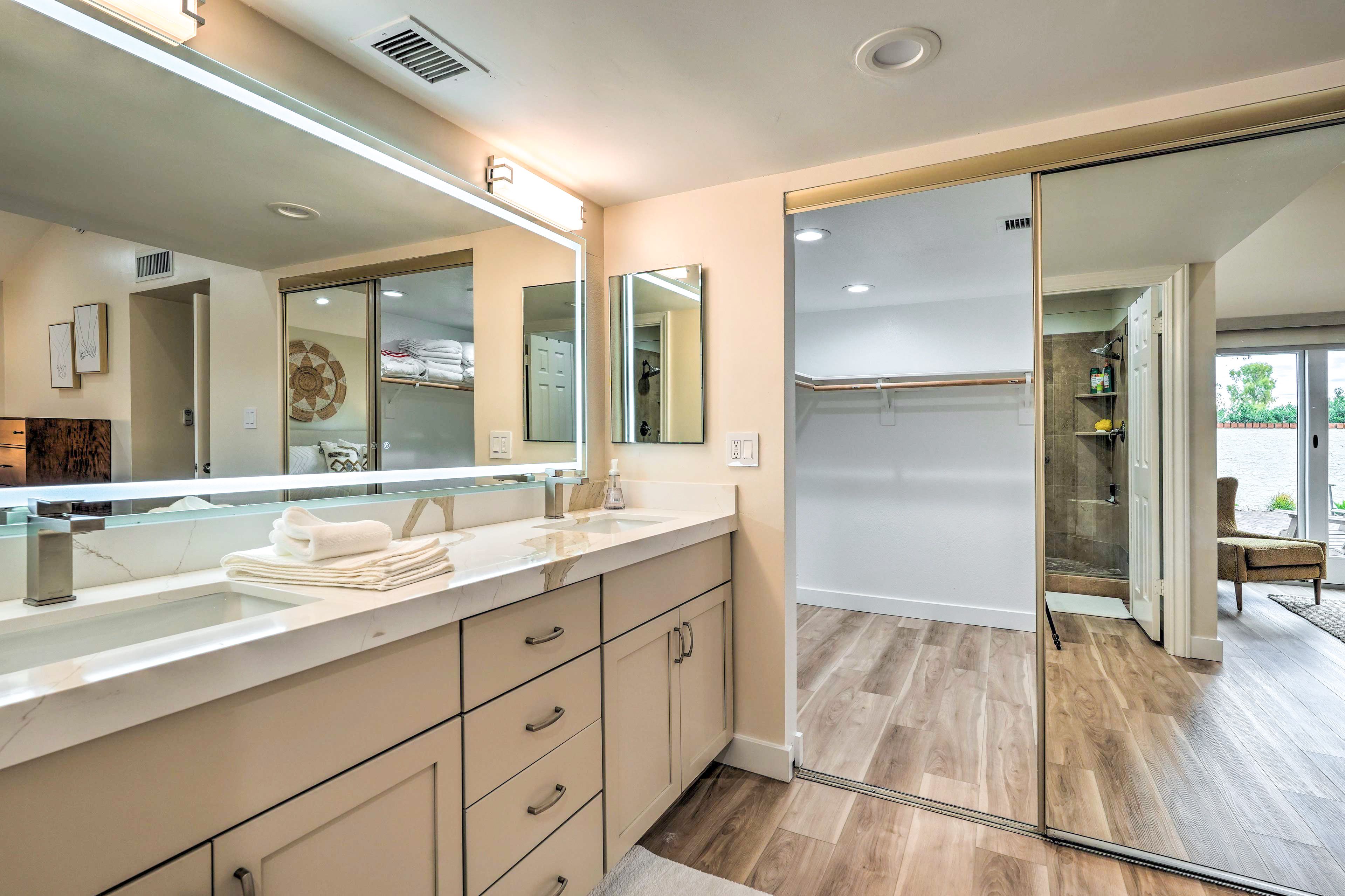 En-Suite Bathroom | Towels Provided