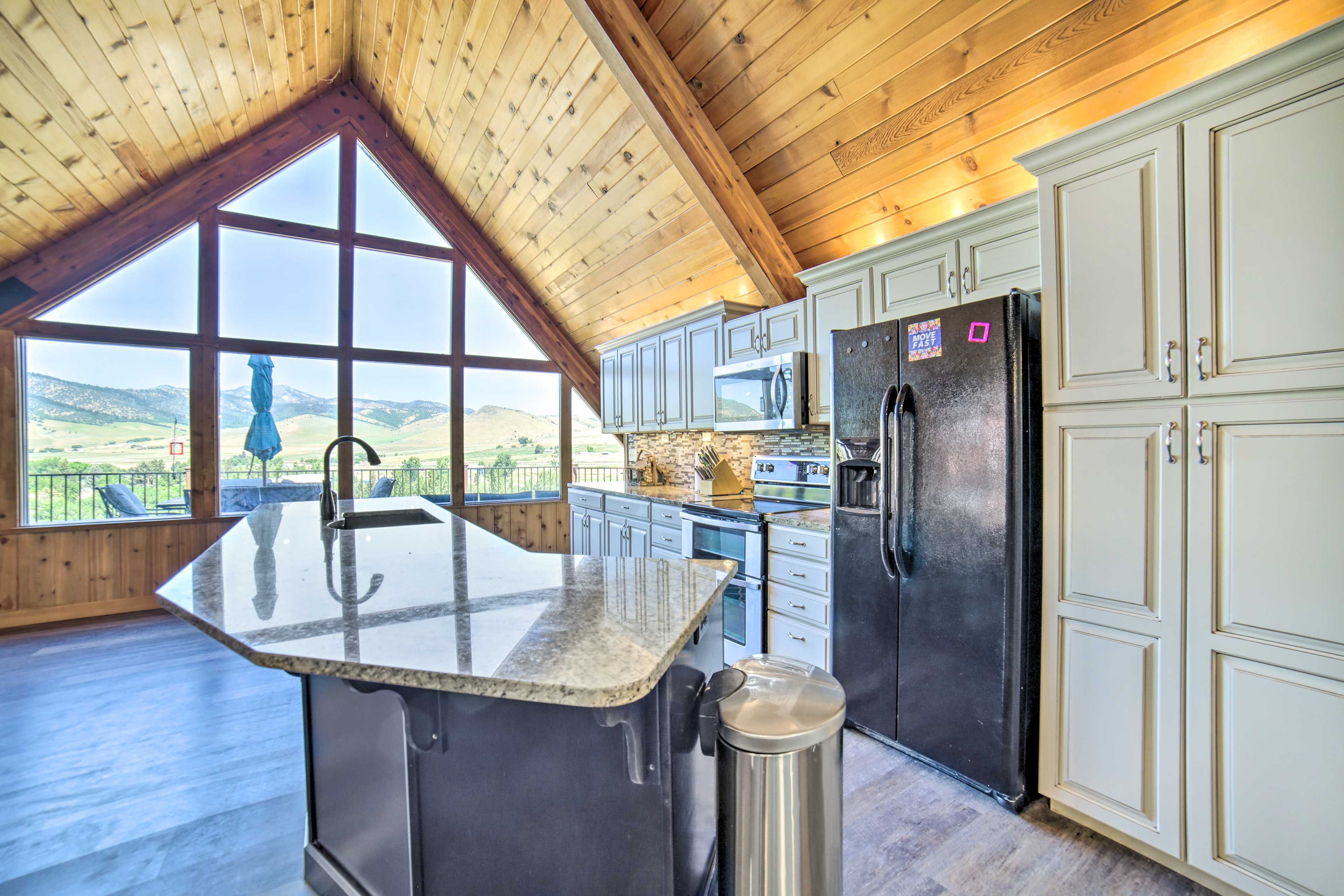Fully Equipped Kitchen | Keyless Entry
