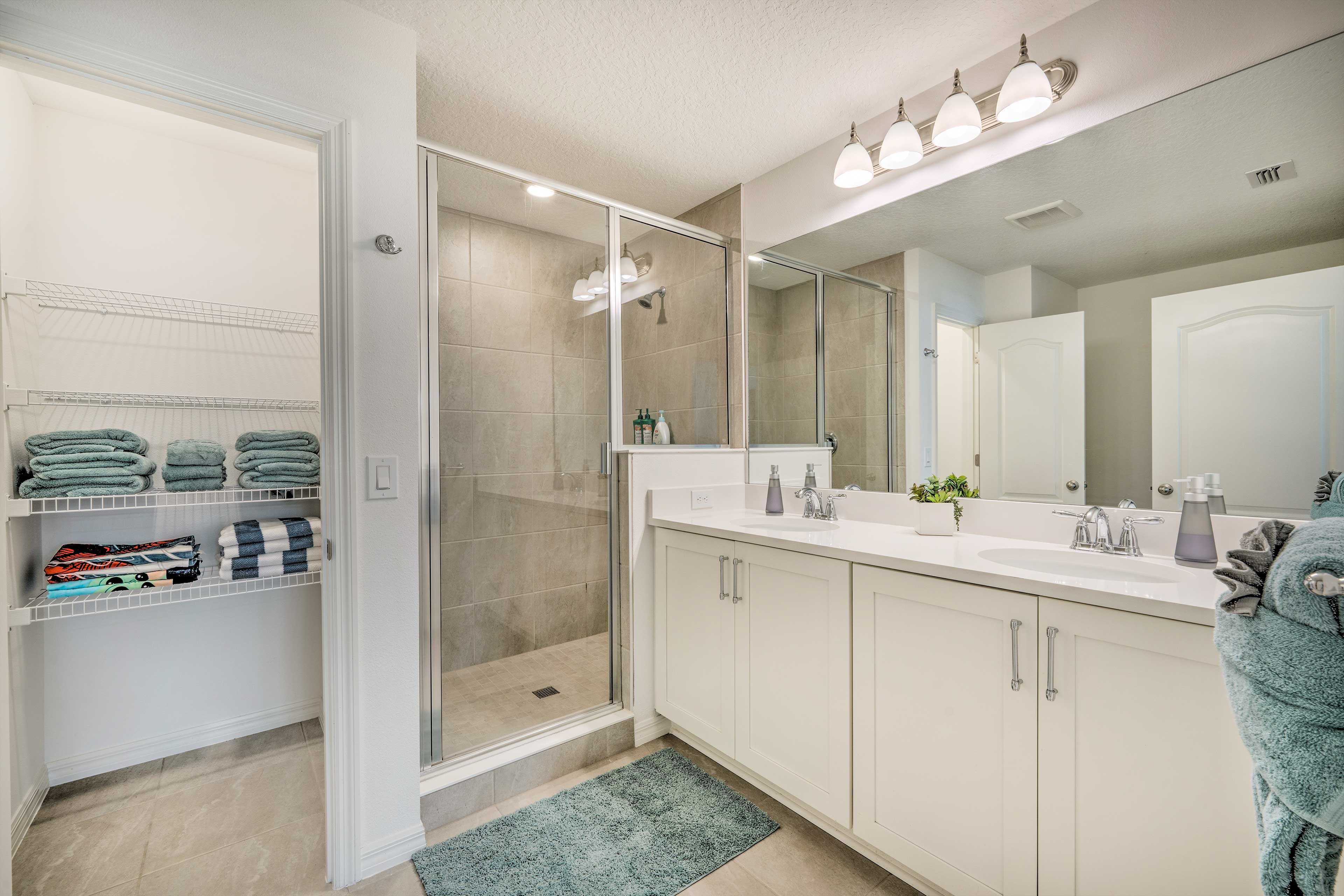Full En-Suite Bathroom | Complimentary Toiletries | Hair Dryer