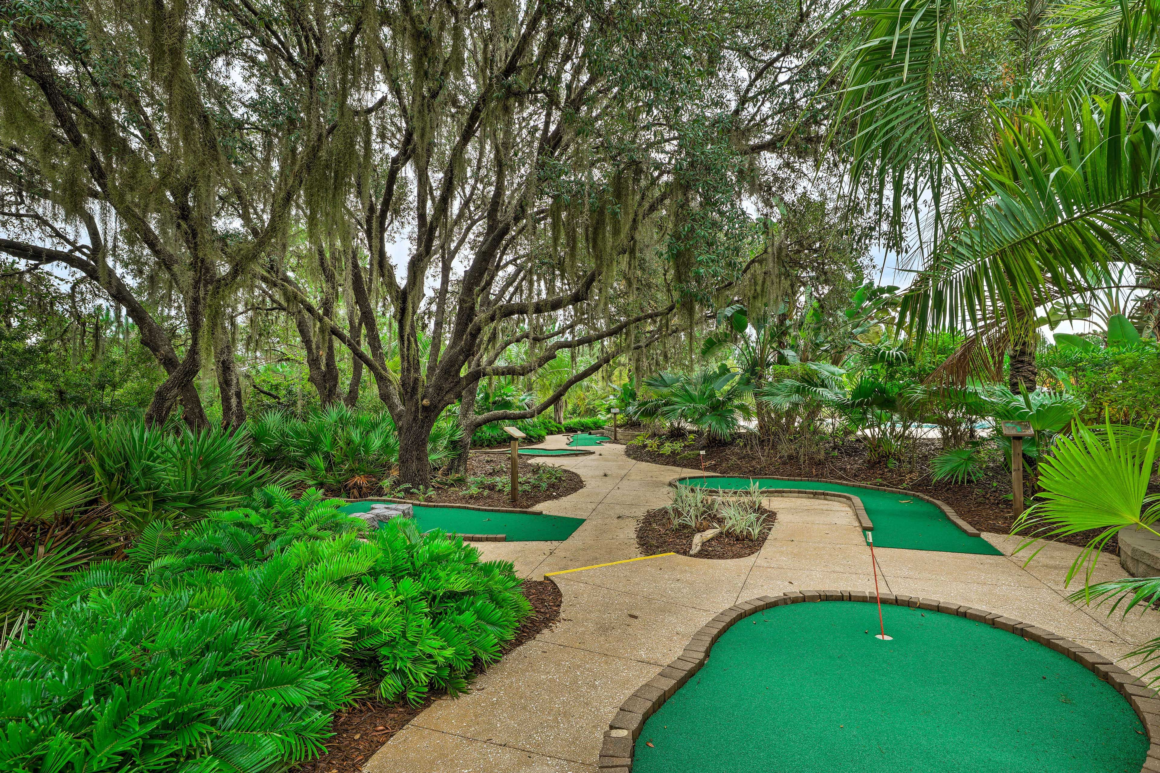 Community Mini-Golf Course