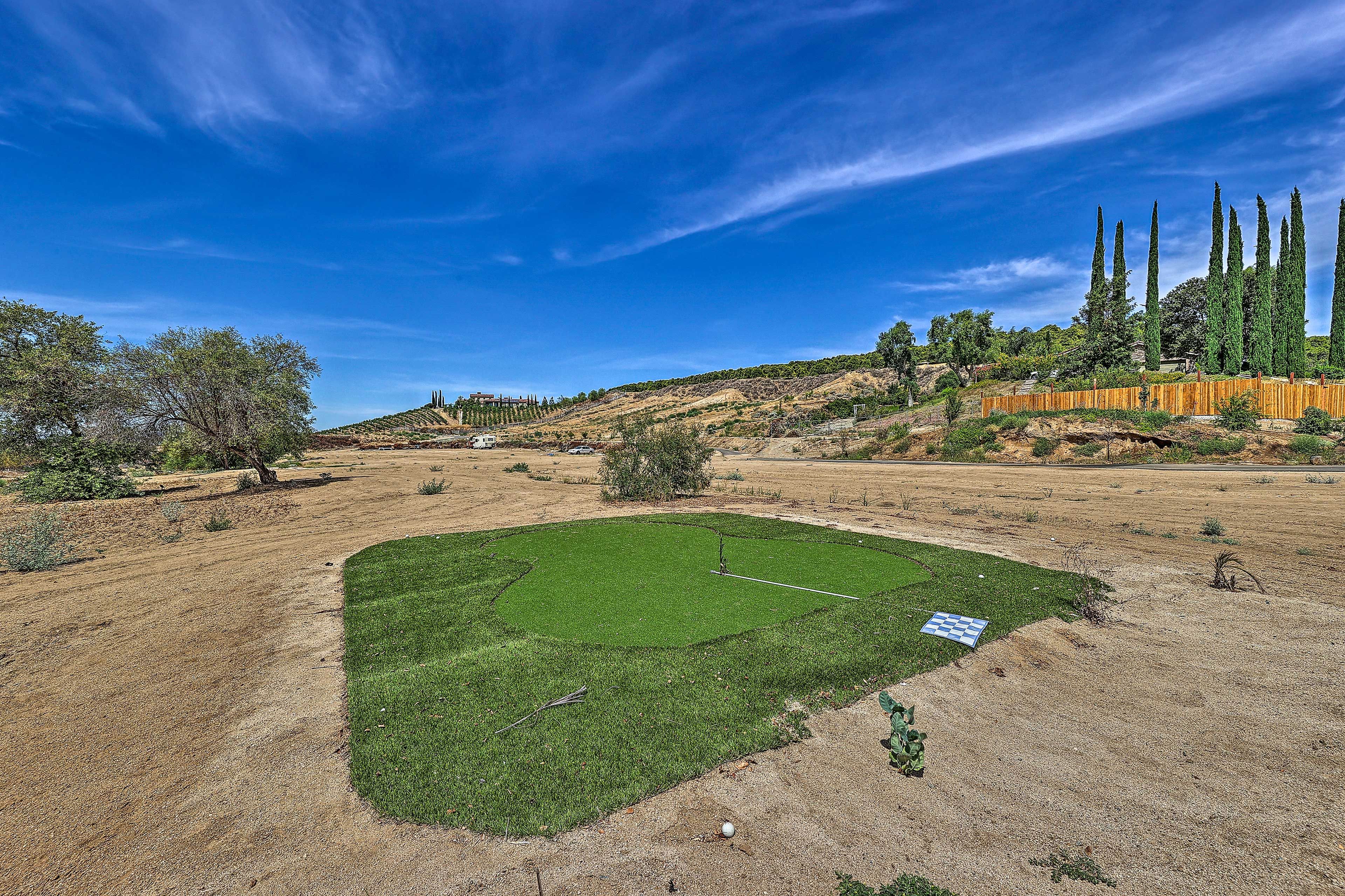Property Grounds | Mini Putting Green