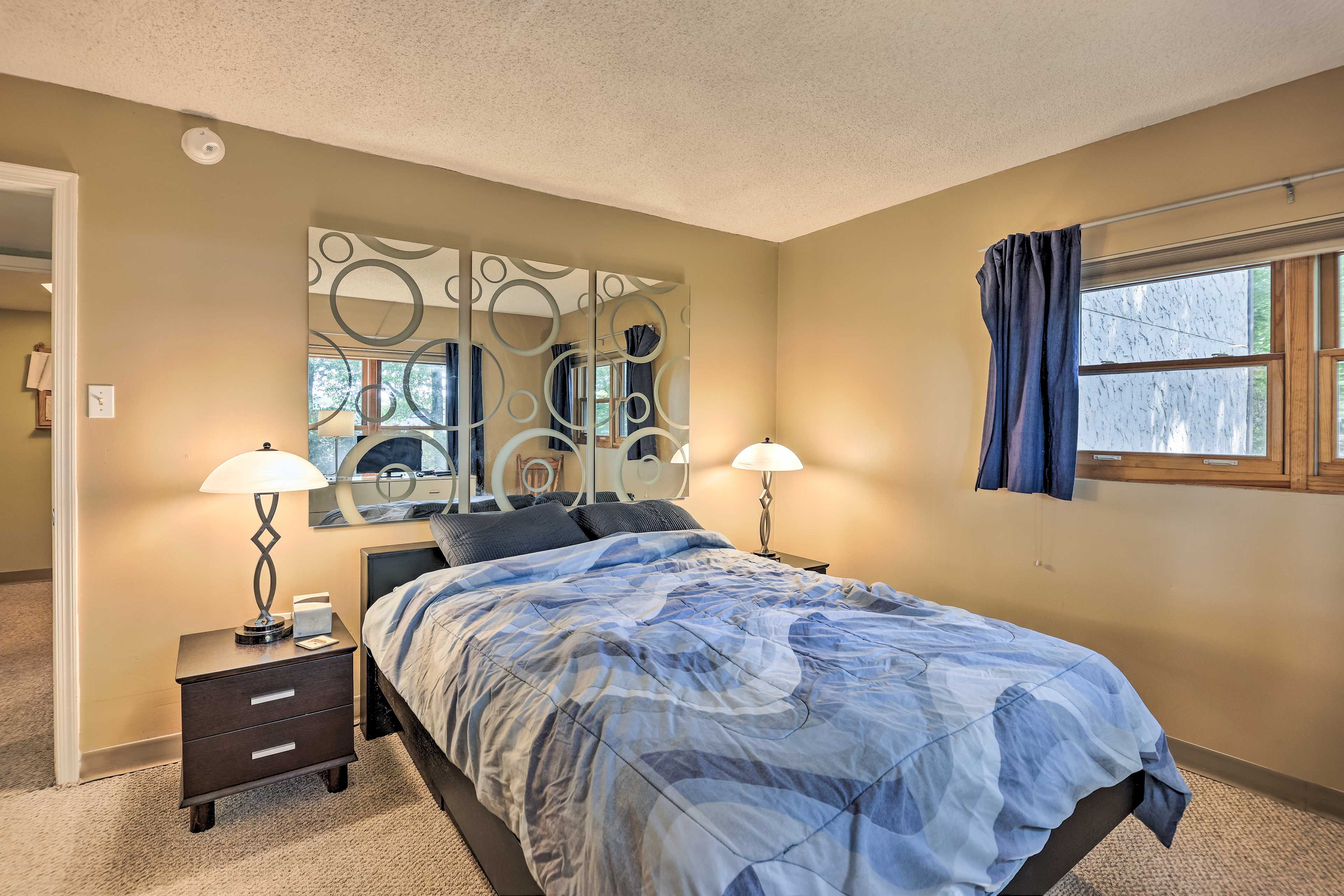 Bedroom 1 | Full Bed | En-Suite Bathroom