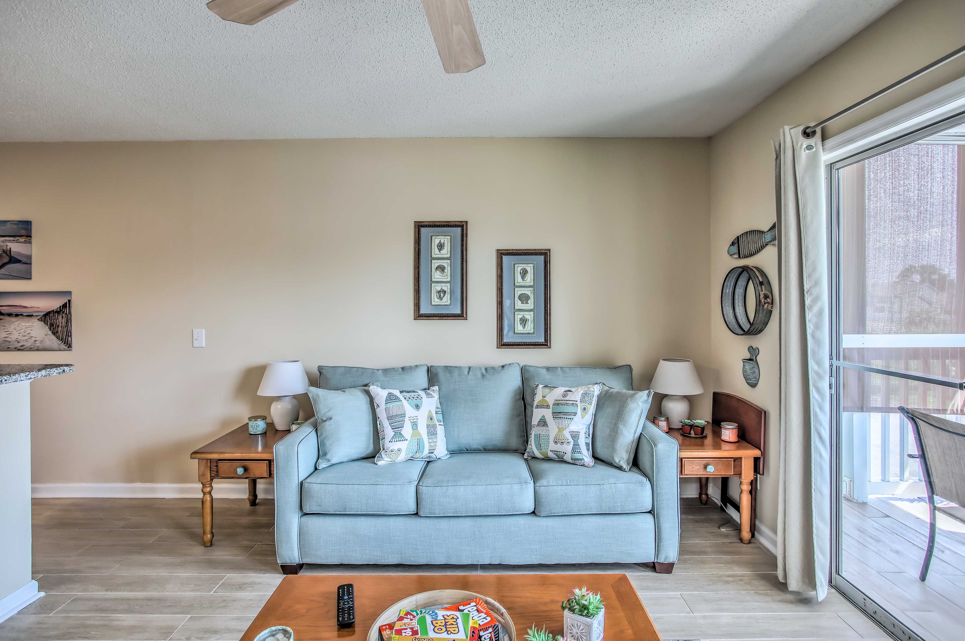 Living Room | Board Games | Queen Sleeper Sofa