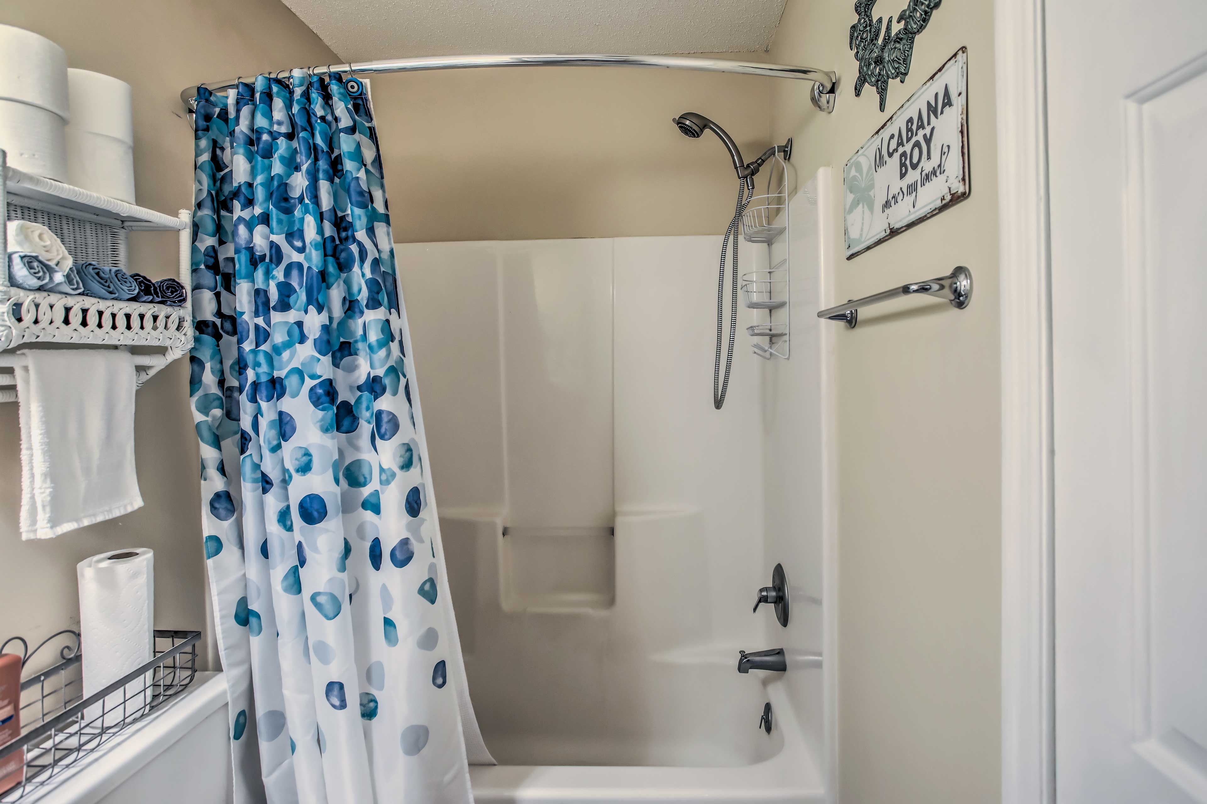 Full Bath | Hair Dryer | Towels Provided