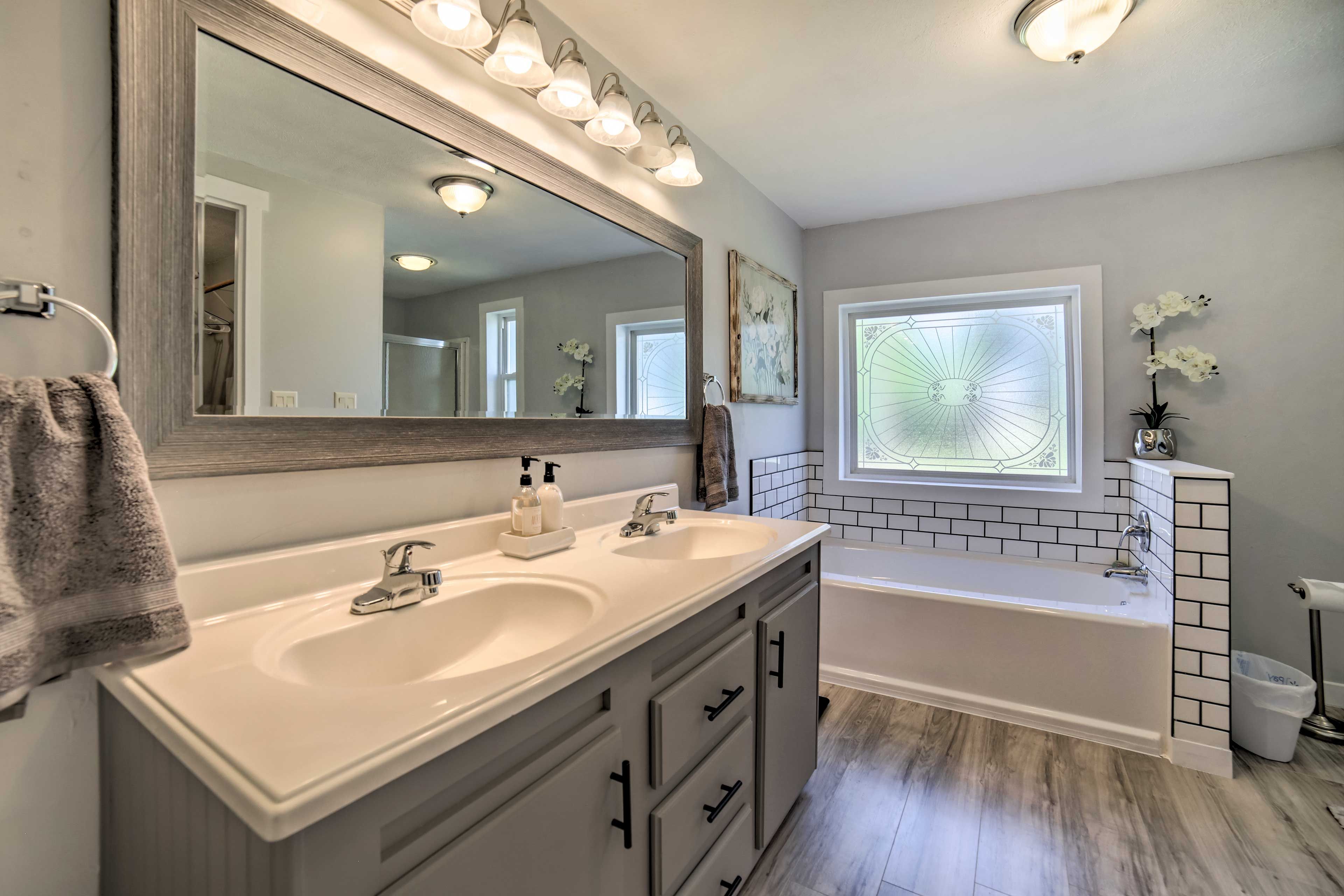 Full Bathroom