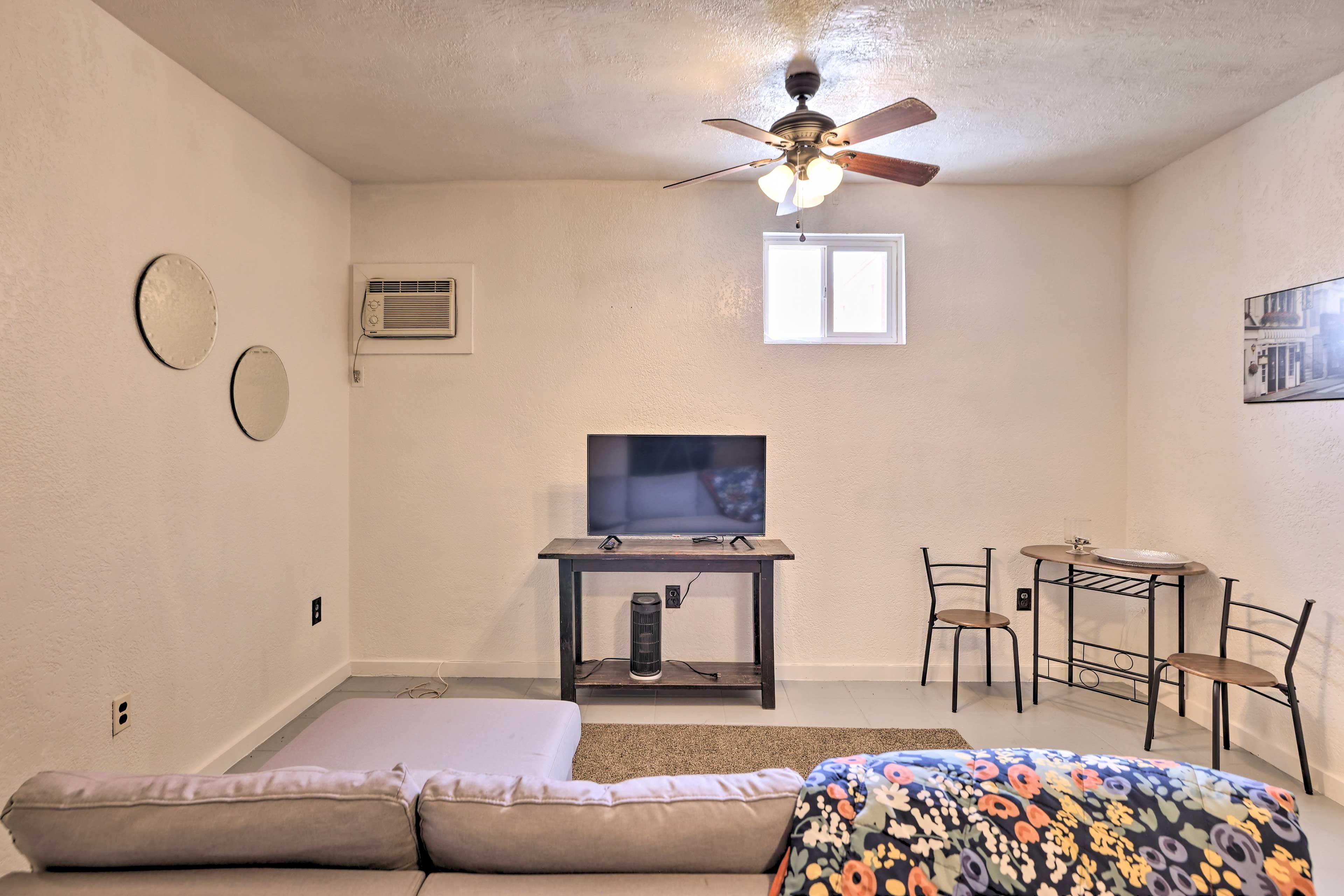 Living Room | Keyless Entry