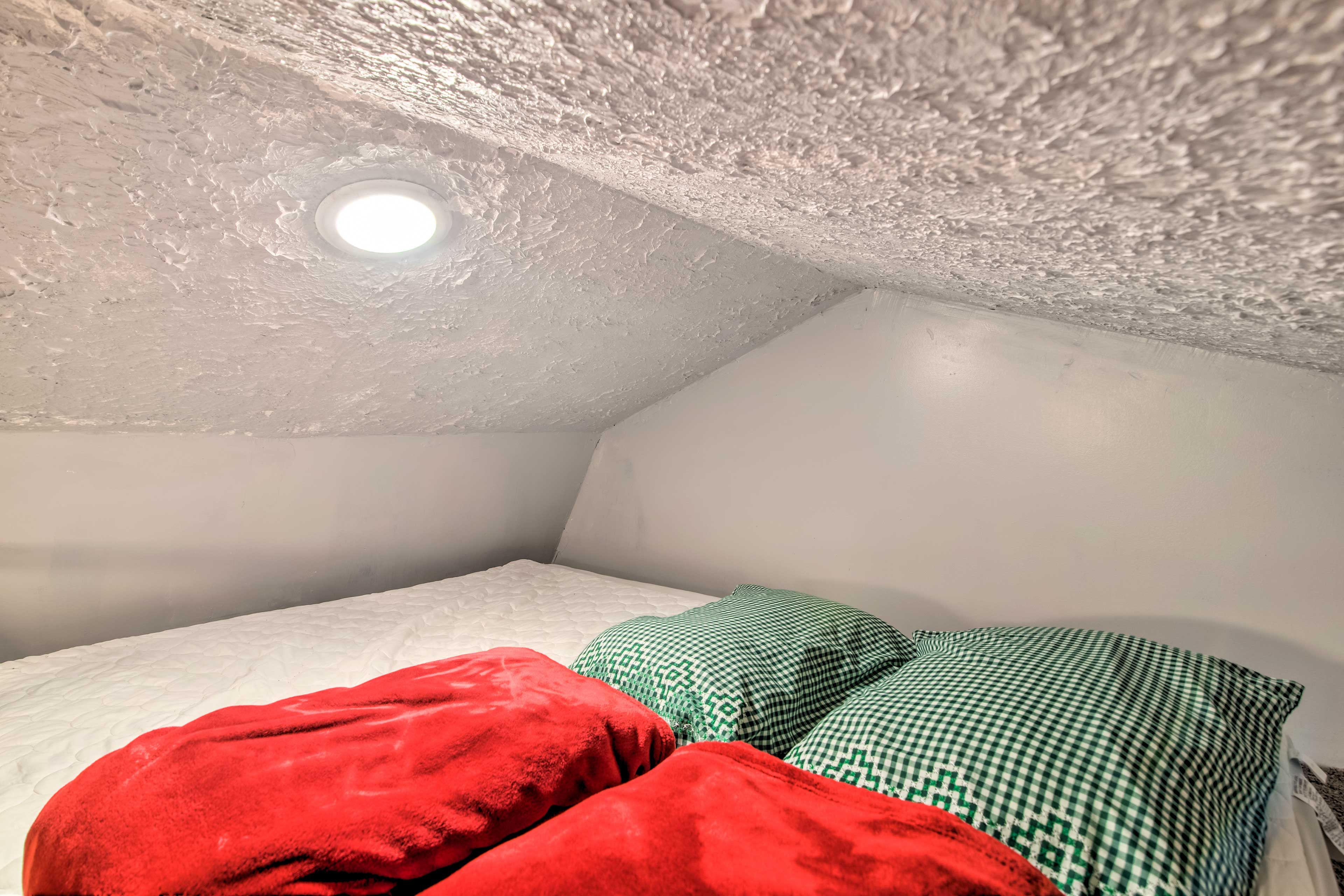 Loft Sleeping Area | King Bed