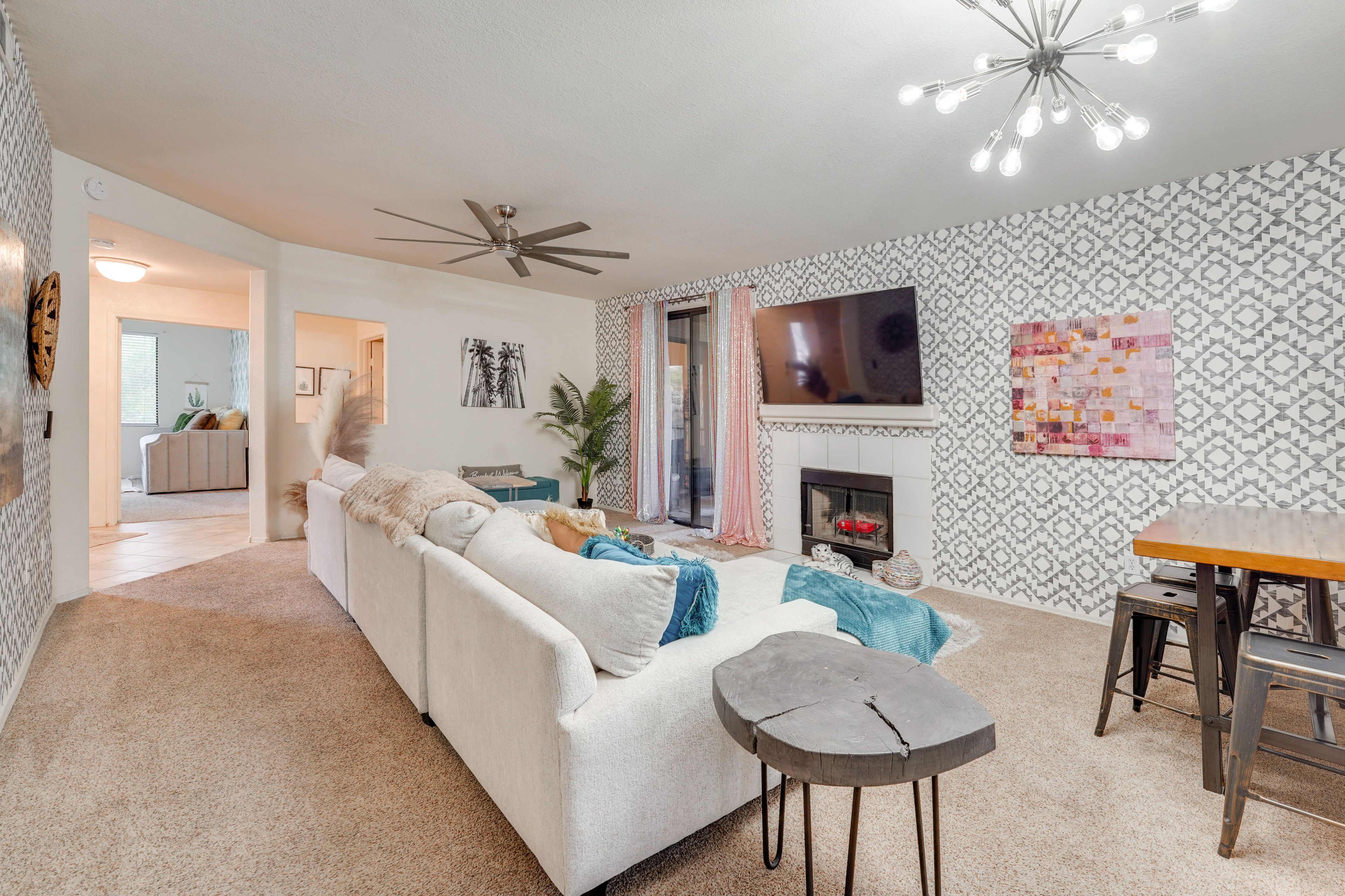 Living Room | Smart TV | Free WiFi