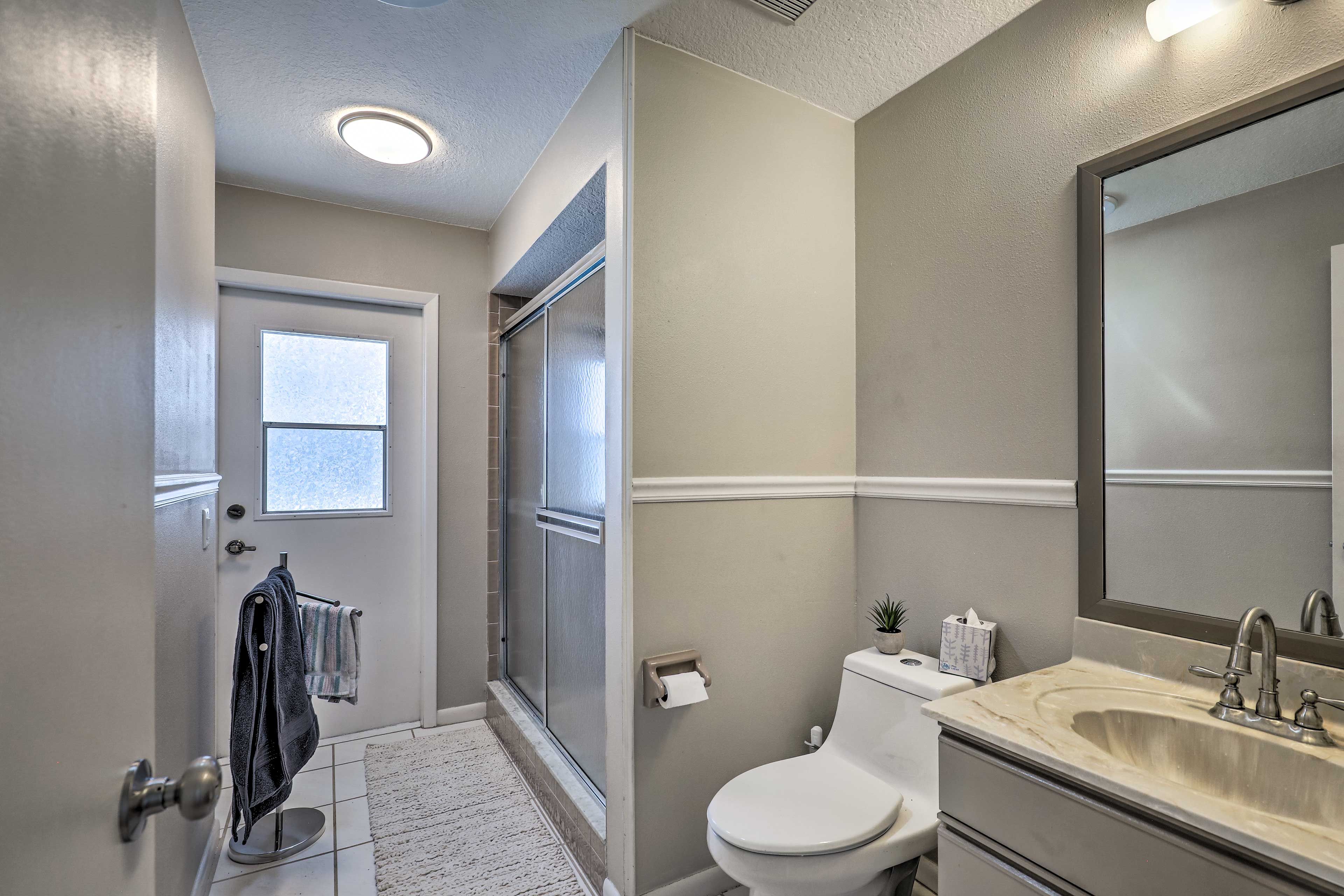 Full Bathroom