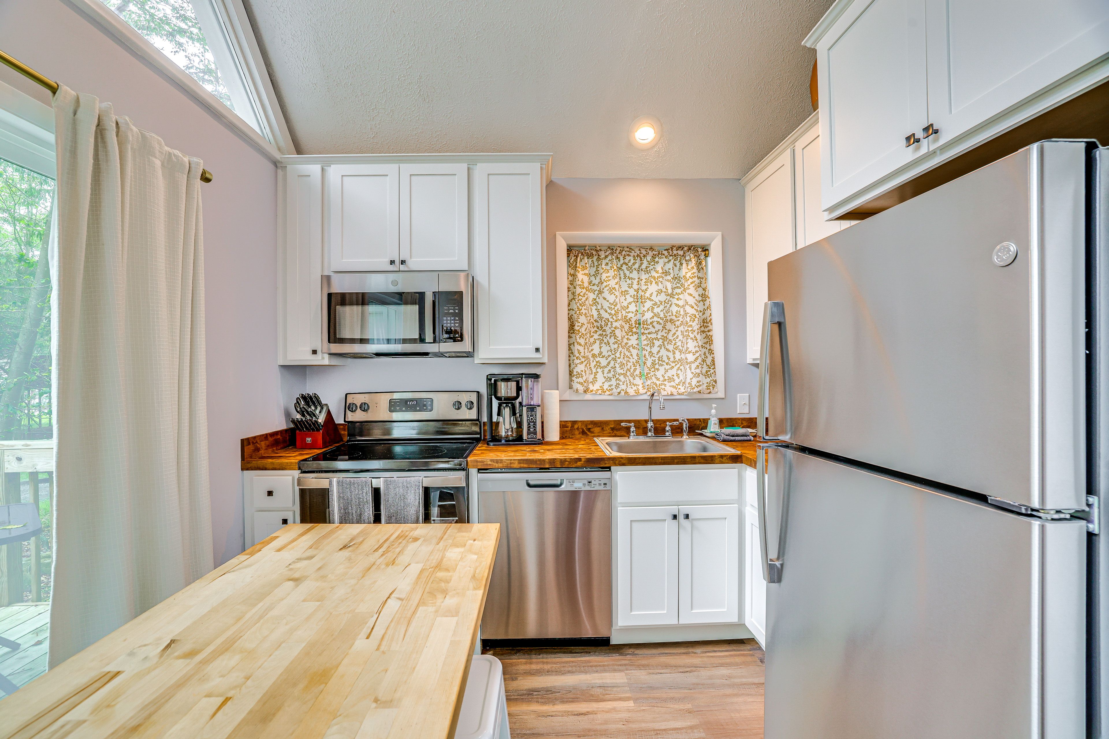 Kitchen | Cooking Basics Supplied