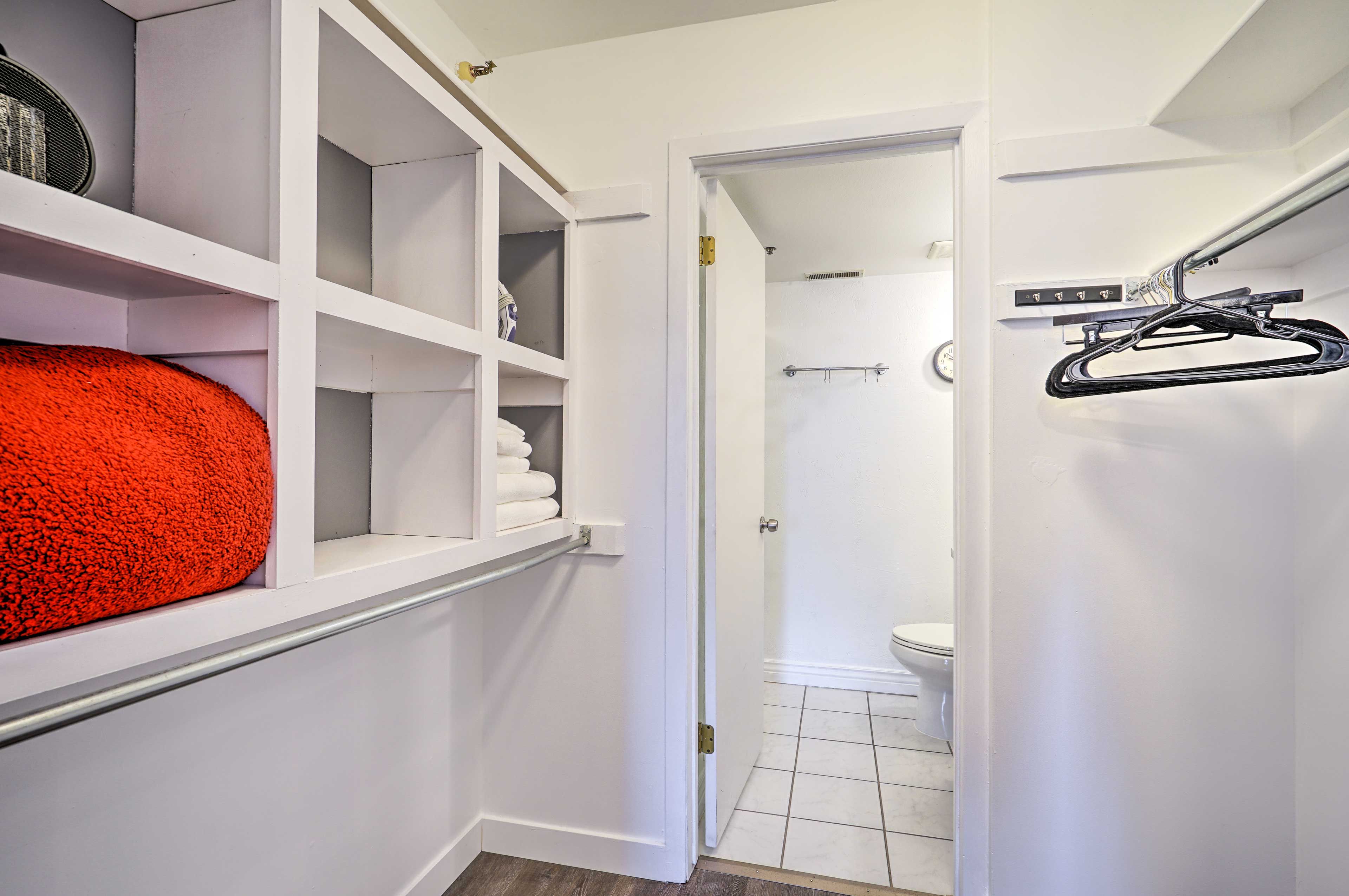 Walk-in Closet