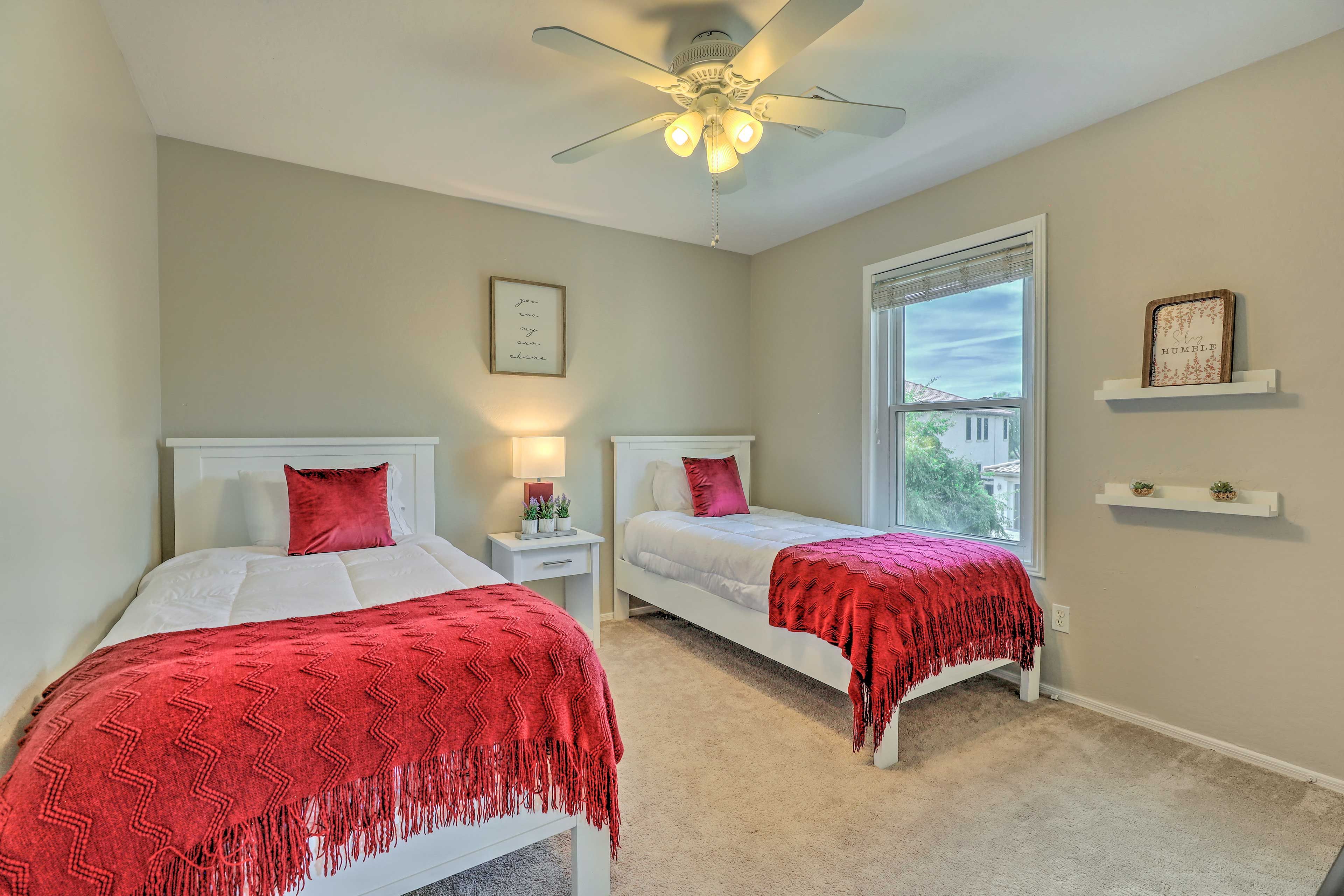 Bedroom 5 | 2 Twin Beds