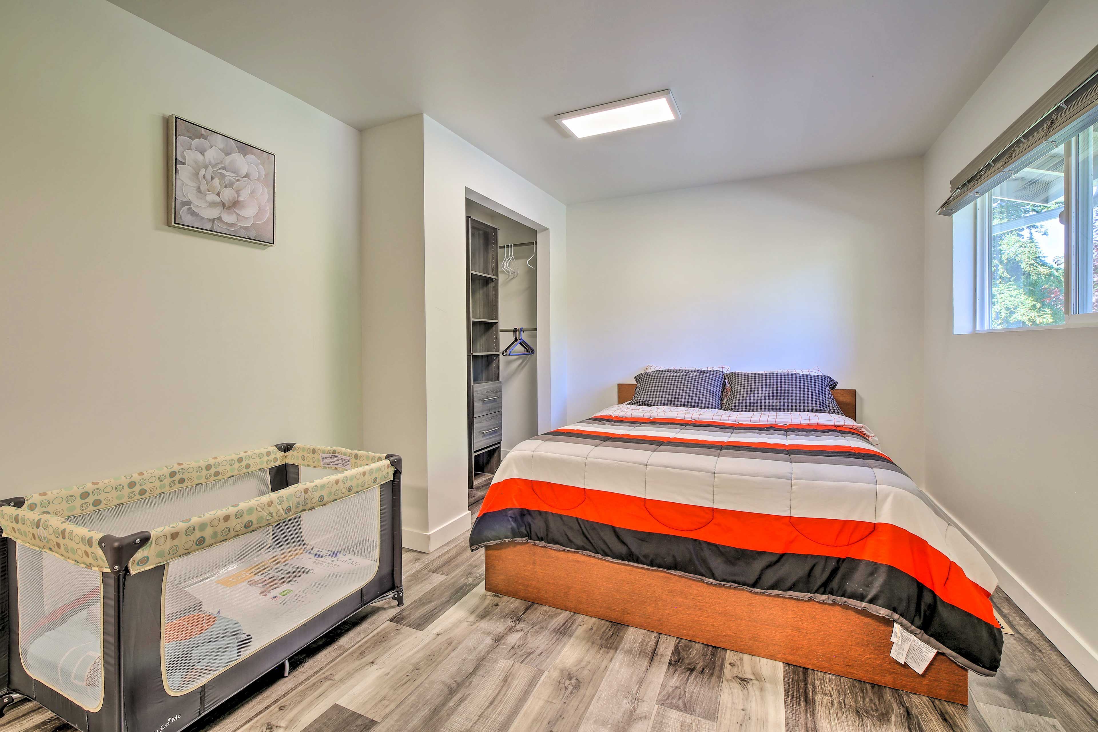 Bedroom 2 | Queen Bed | Pack 'n Play | 1st Floor | Hangers
